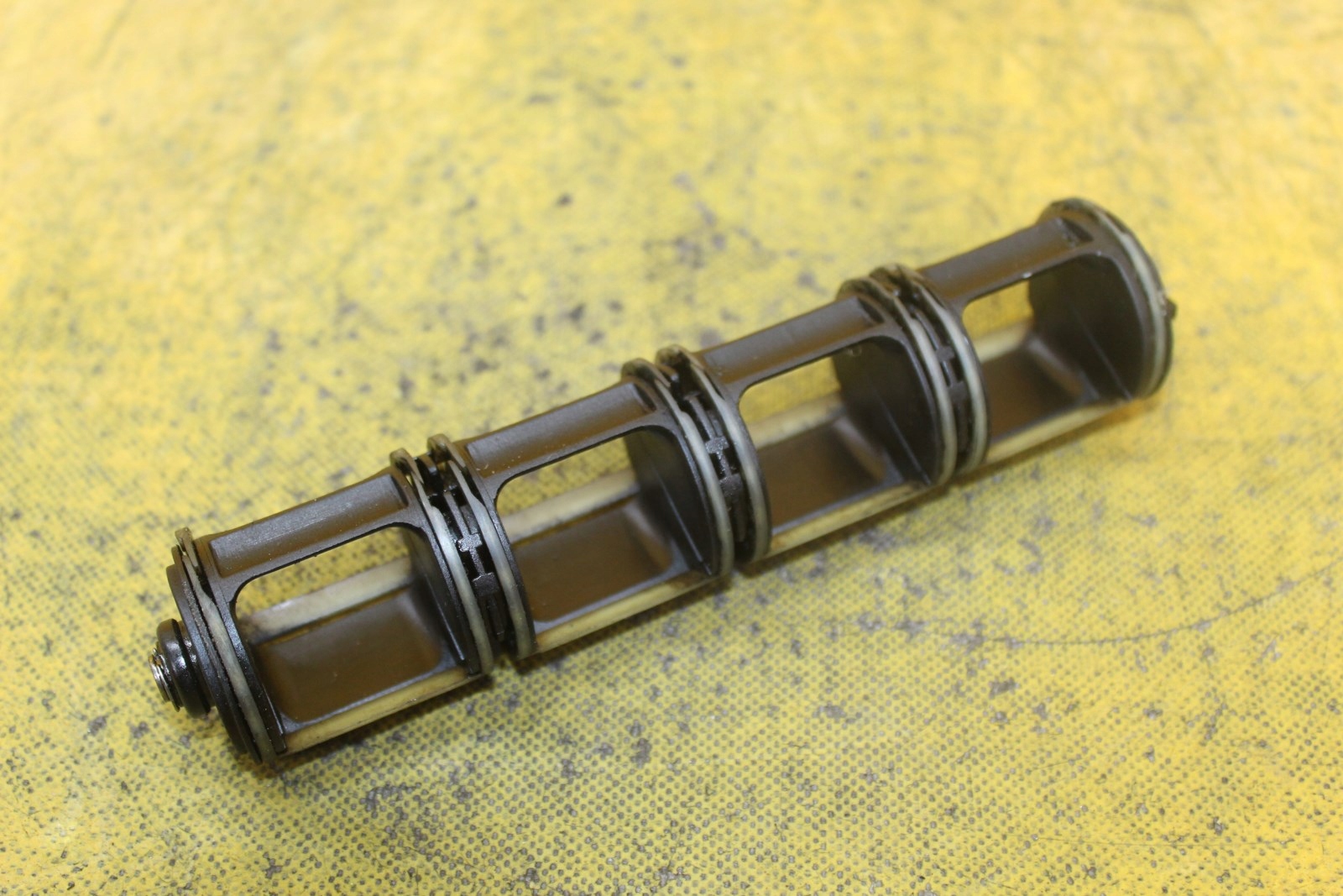 KLAPKI KOLEKTORA SSĄCEGO VW PASSAT B5 1.6 B