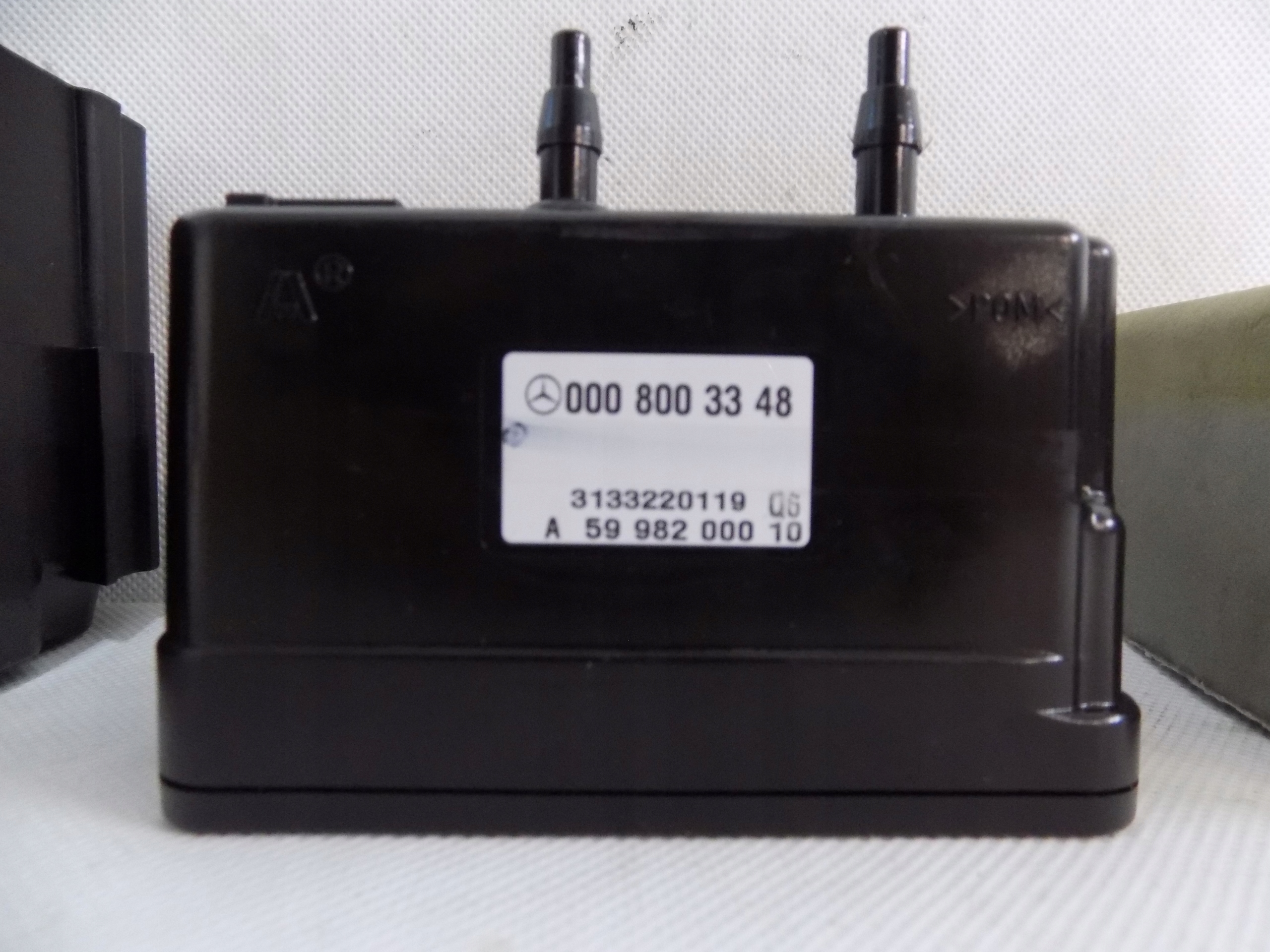 MERCEDES КОМПРЕСОР СИДІННЯ НАСОС 0008003348