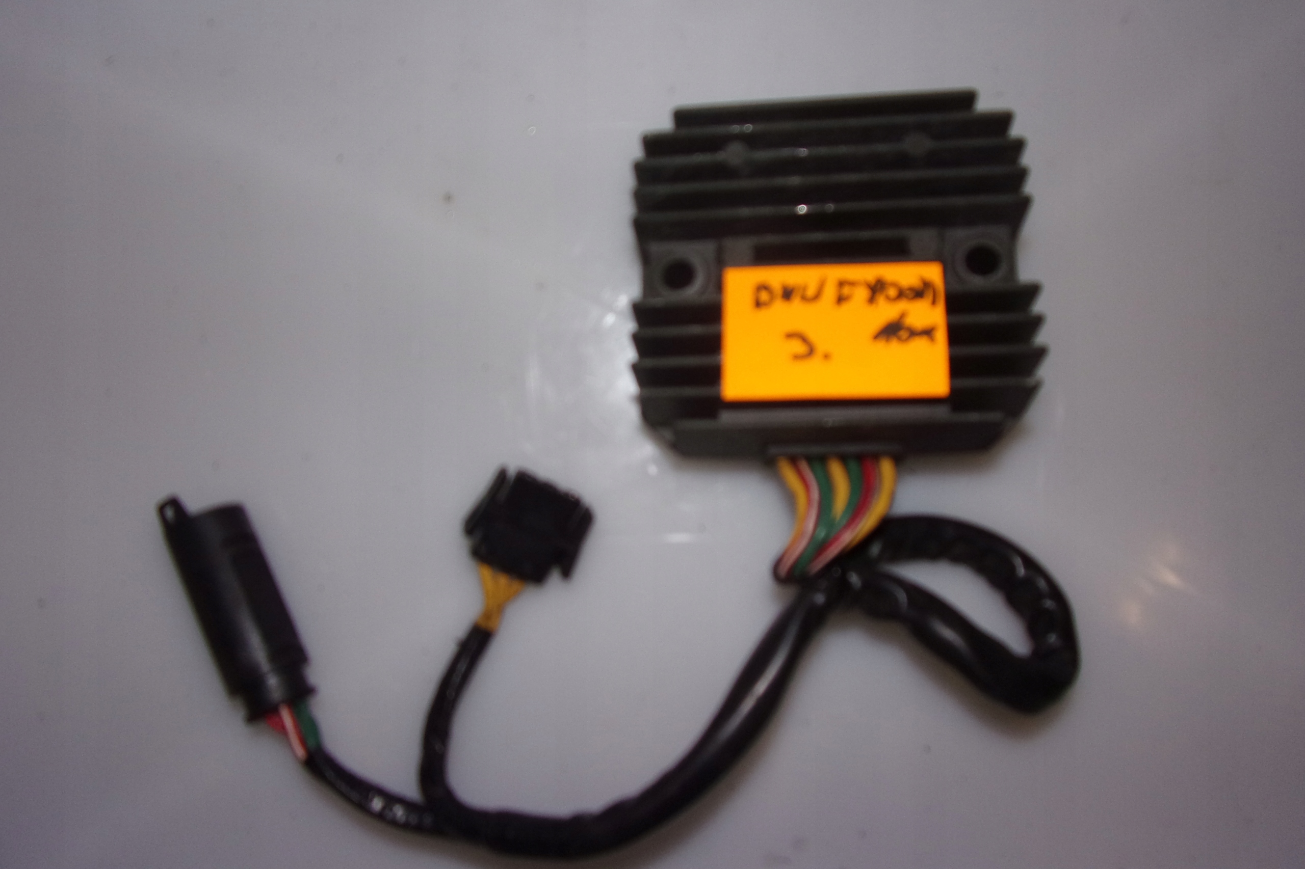 REGULATOR NAPIĘCIA BMW F800 R F800R