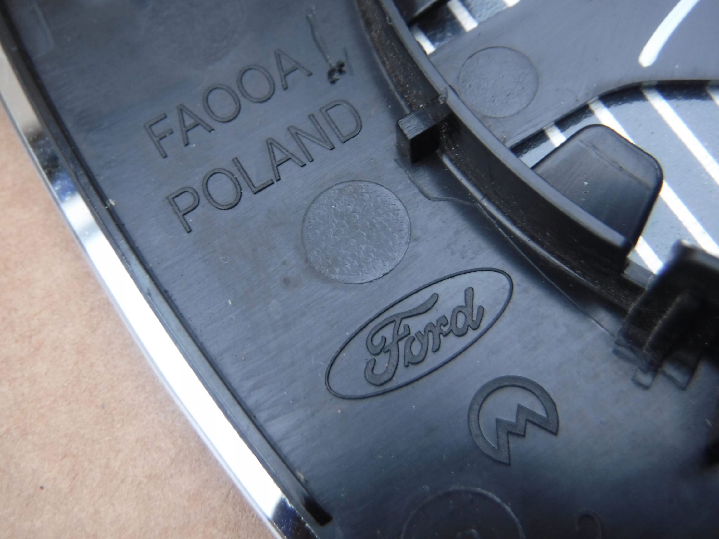 LEWY WKŁAD LUSTERKA FORD FOCUS MK4 GRZANY Typ samochodu Samochody osobowe