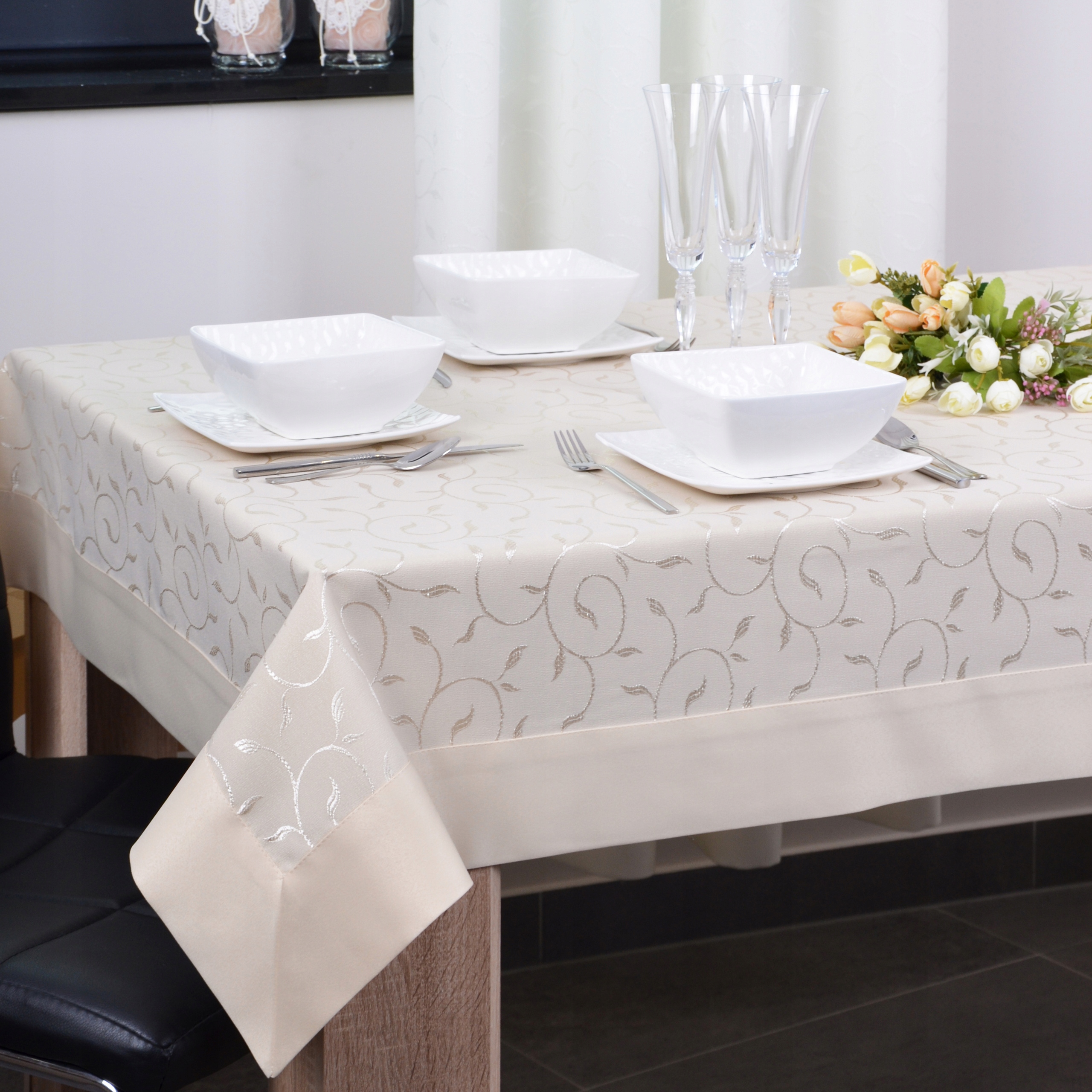 obrus dekoracyjny CLEMATIS 450x140 plamoodporny beżowy Typ obrus