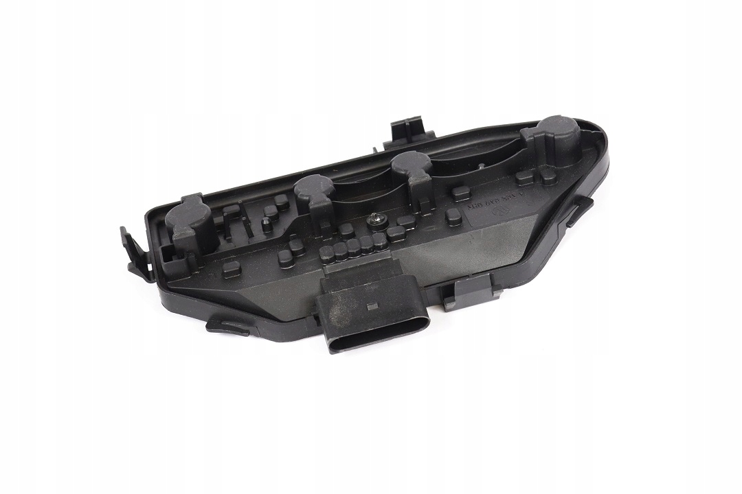 WKŁAD OPRAWA LAMPY VW Transporter T5 tył prawa