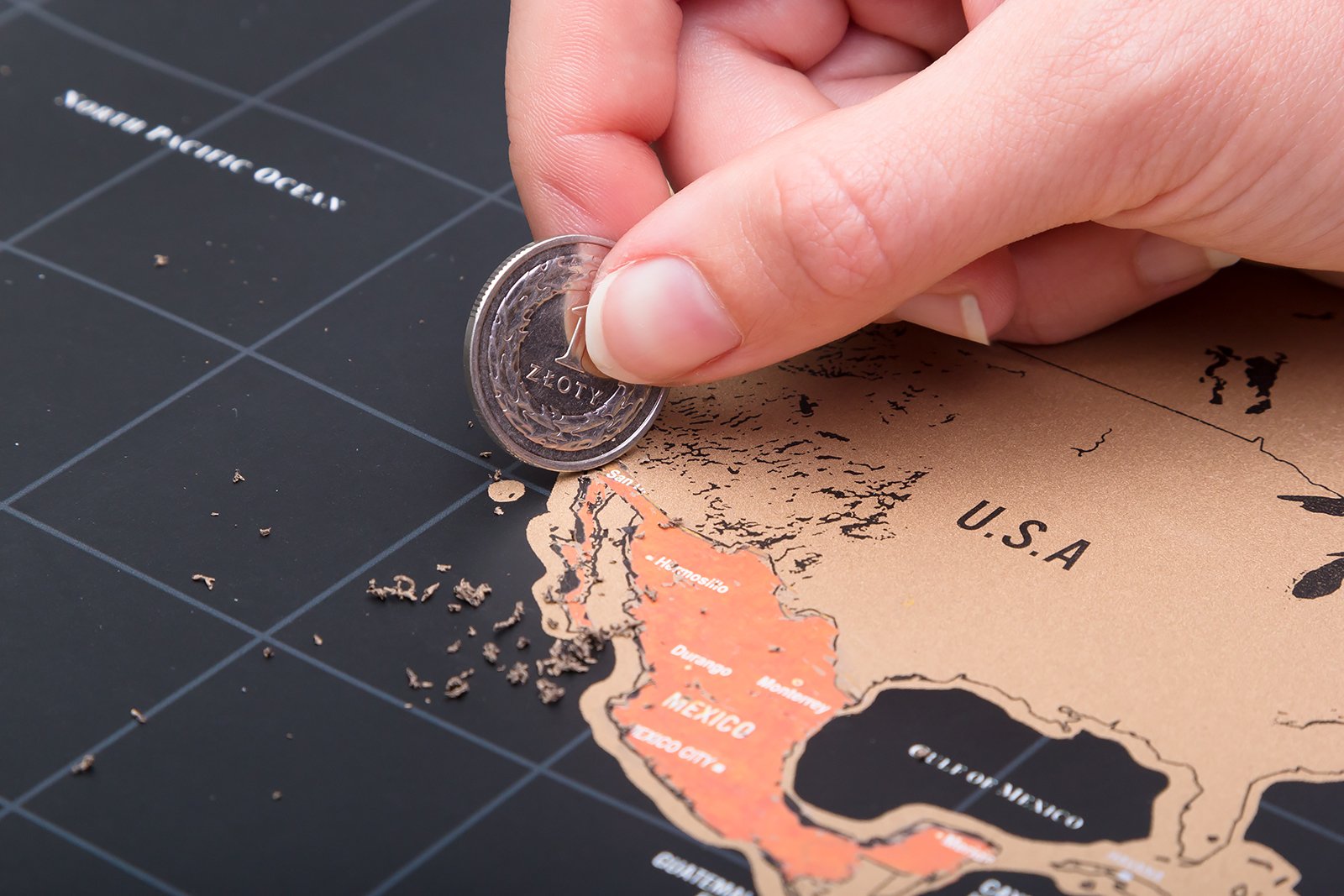 MAPA ŚWIATA ZDRAPKA DUŻA PODRÓŻNIKA PREZENT -70% Waga produktu z opakowaniem jednostkowym 0.22 kg