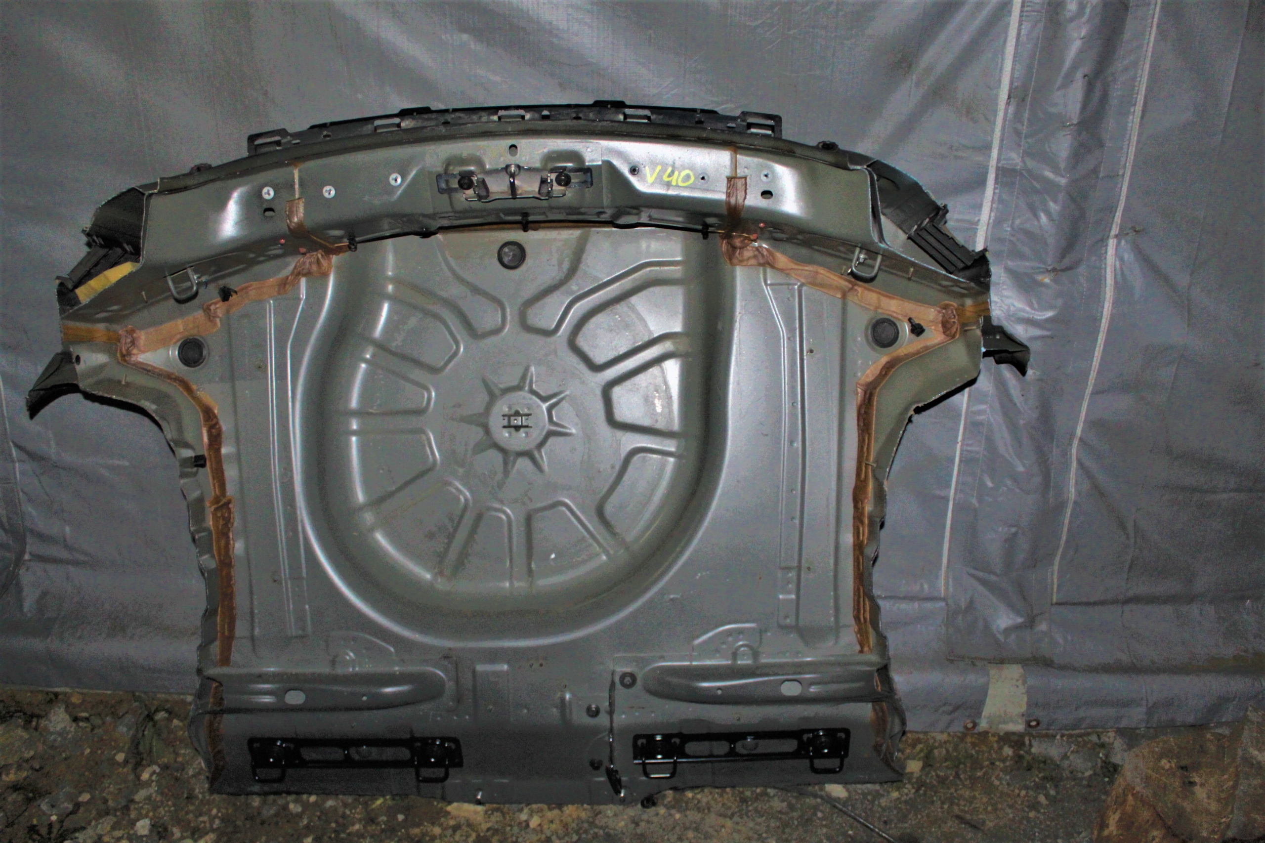 VOLVO V40 II rear panel floor quarter rear part sump