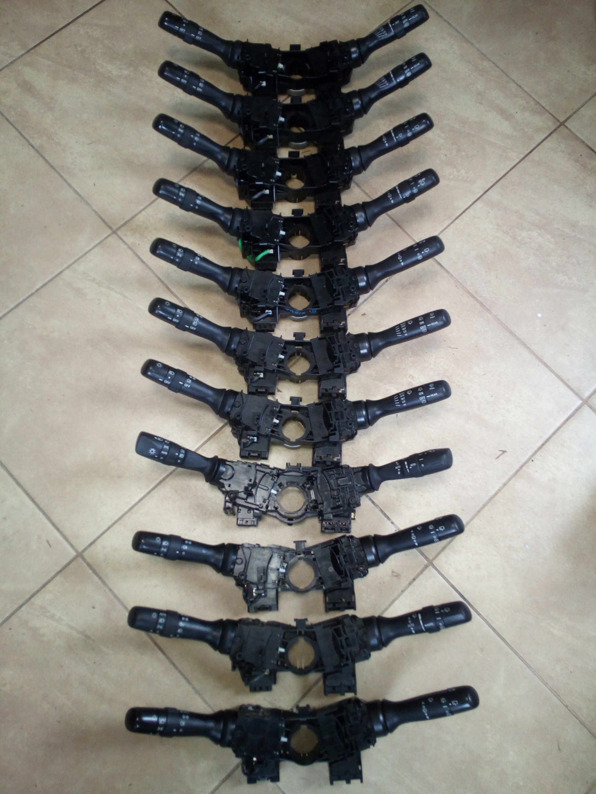 КОМБИНИРОВАННЫЙ ПЕРЕКЛЮЧАТЕЛЬ TOYOTA ВЫБОР ORIG X