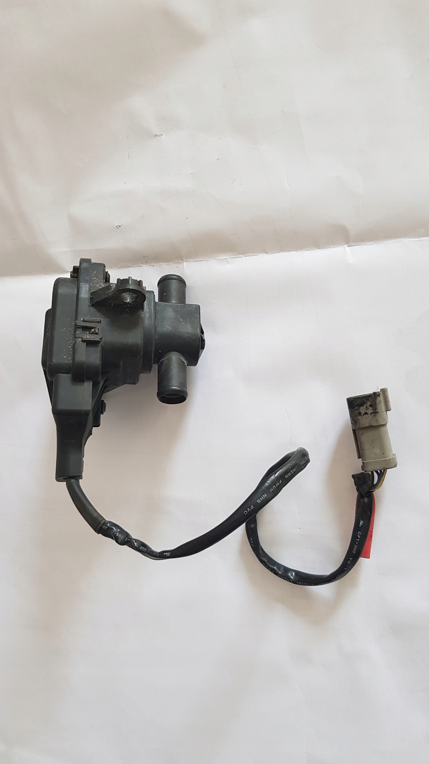 КЛАПАН ВОДОНАГРЕВАТЕЛЯ ЭЛЕКТРОМАГНИТНЫЙ КЛАПАН SCANIA R