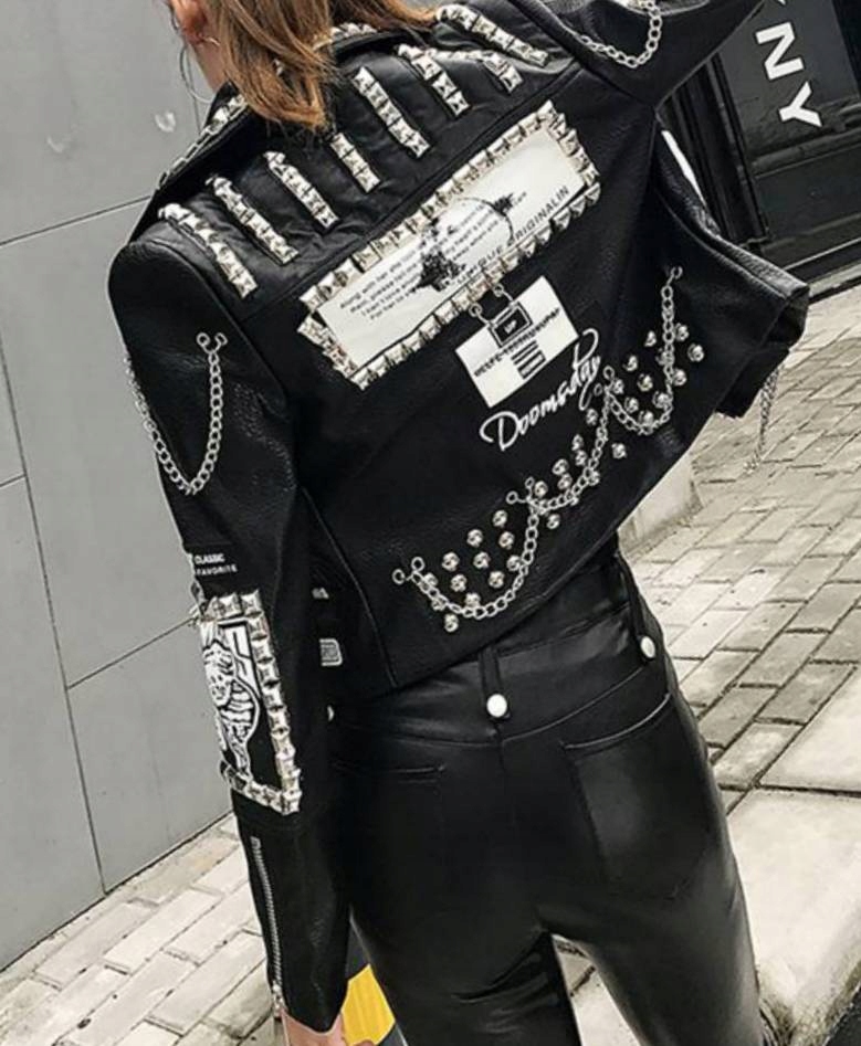 Italy Kurtka Skóra Naszywki Ćwieki Łańcuch 34 XS Wypełnienie nie dotyczy