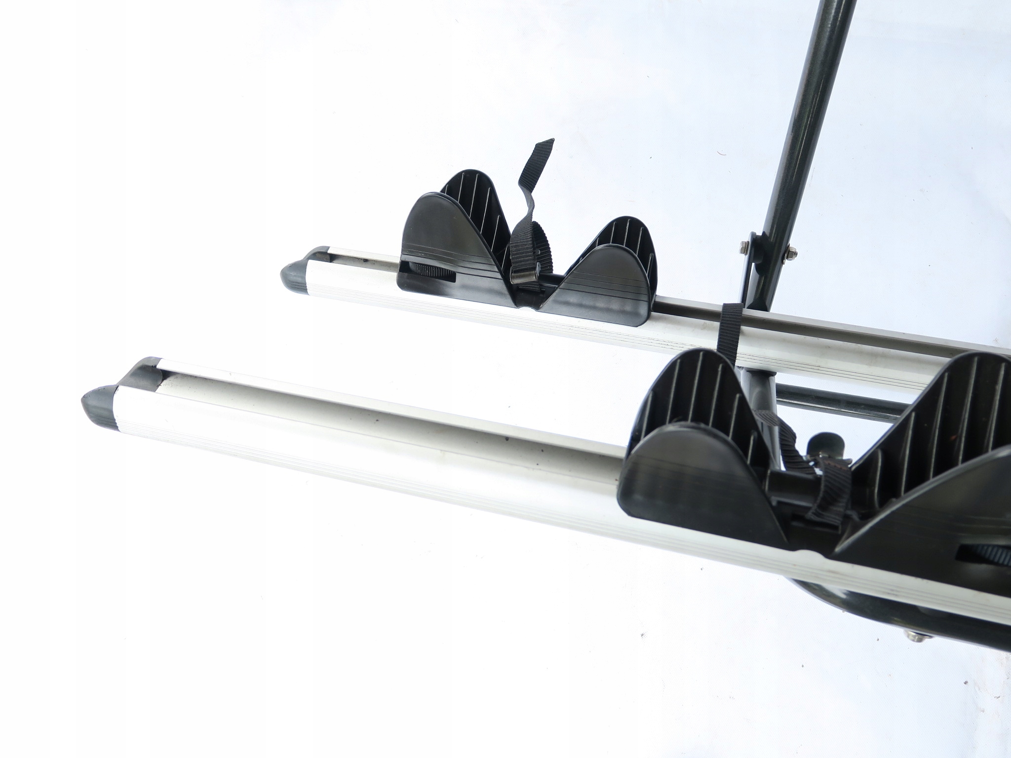 BAGAZNIK NA ROWERY NA KLAPE TYŁ MERCEDES A W168 Liczba rowerów 2