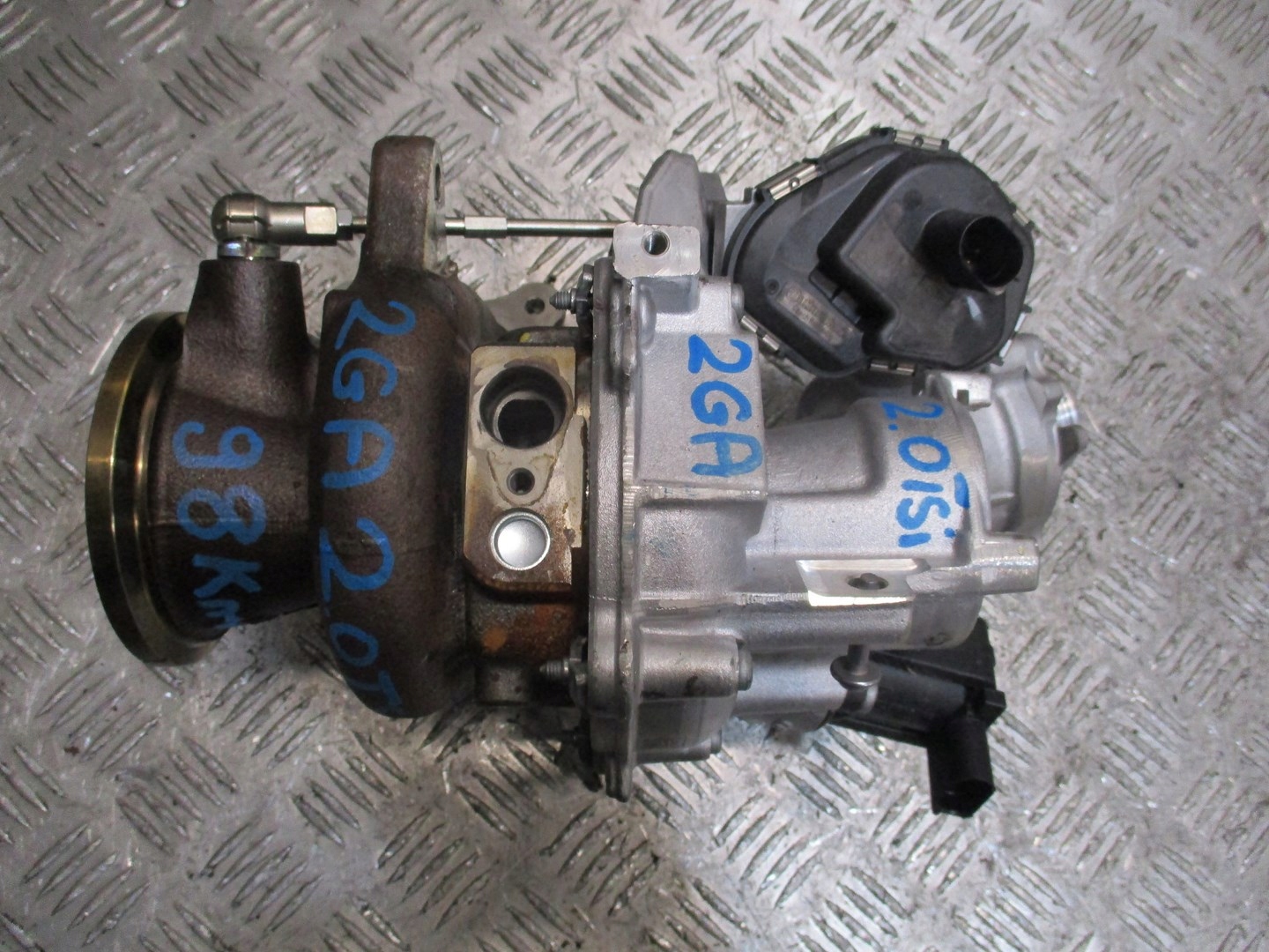 turbo VW T-ROC 2GA 2,0TSI 06K145654J