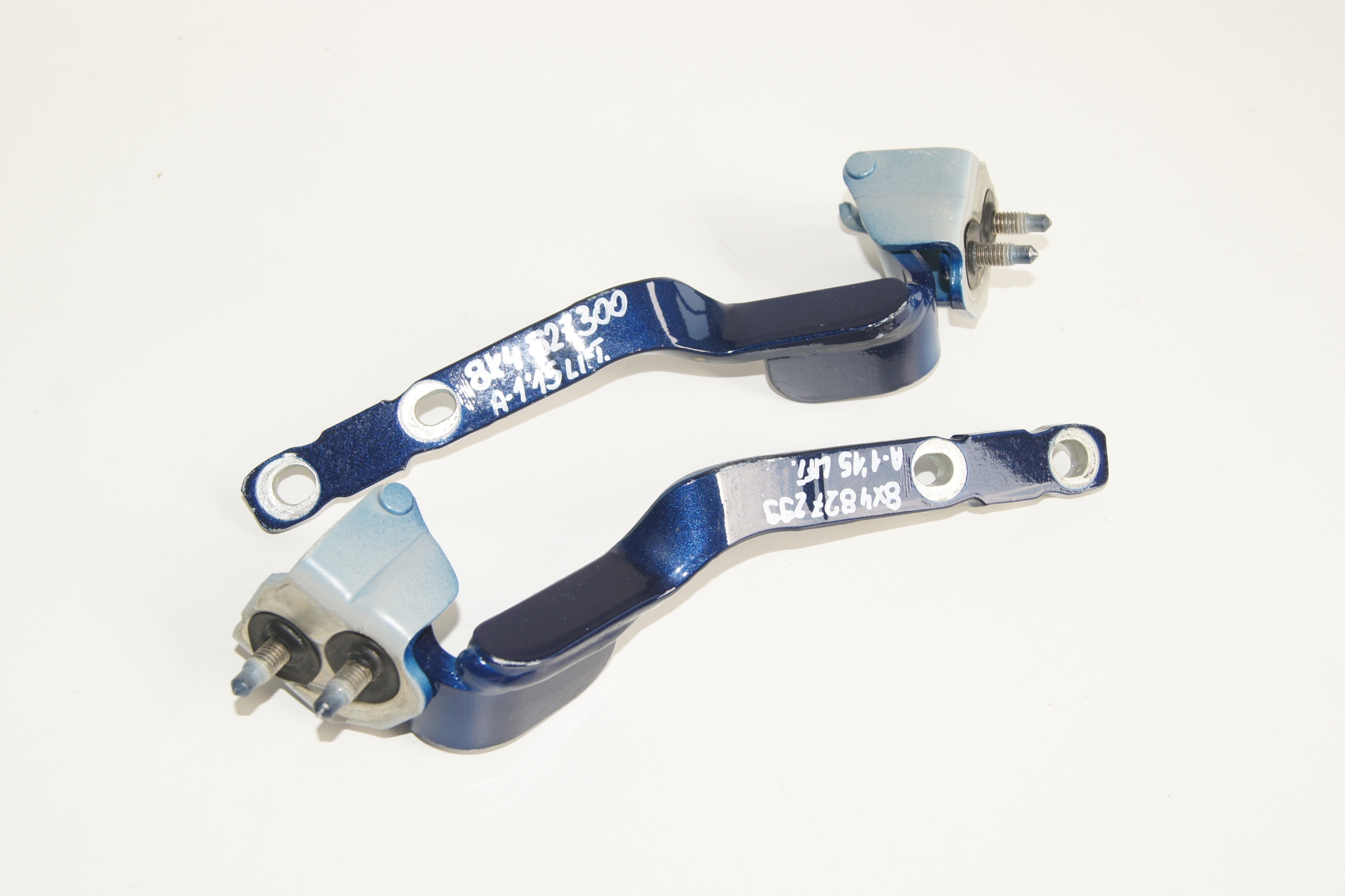 GD AUDI A1 ЗАВІСА ПЕТЛЯ КРИШКИ KOMPLETx4827299/300