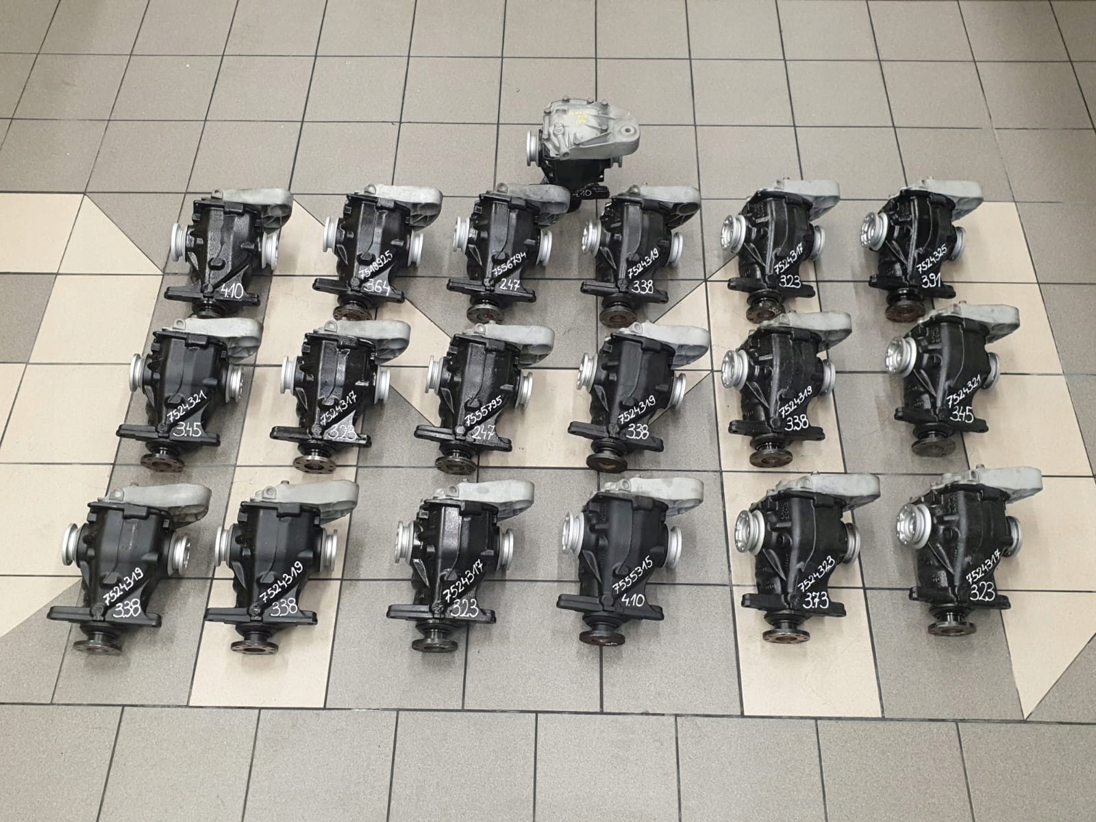 DYFER MOST TYŁ BMW E87 E90 E91 3.23 REGENEROWANY Typ samochodu Samochody osobowe