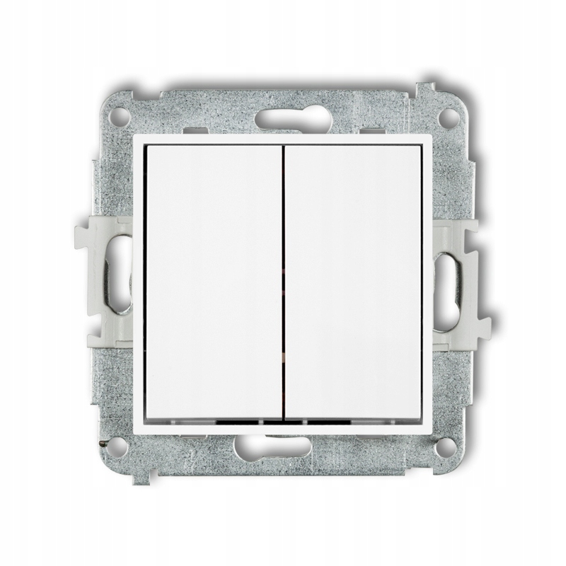 

Karlik Mini Łącznik świecznikowy biały MWP-2