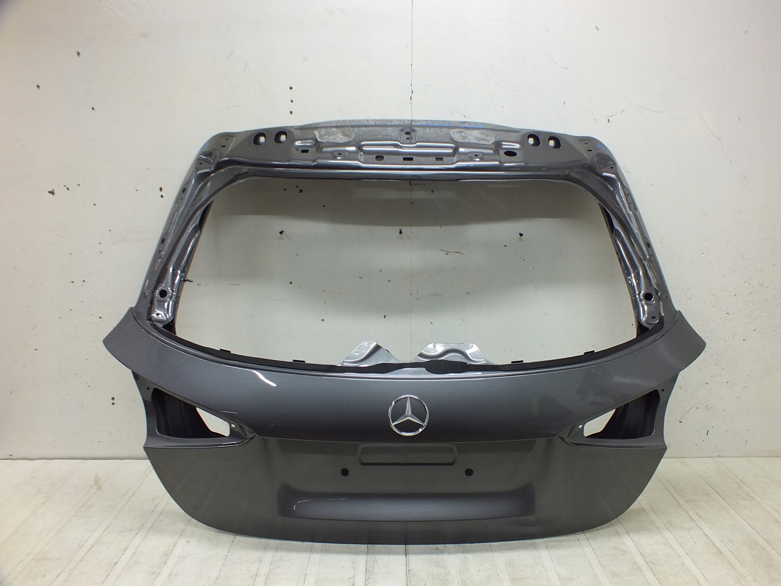 MERCEDES A KLASA W177 18- KLAPA POKRYWA BAGAŻNIKA