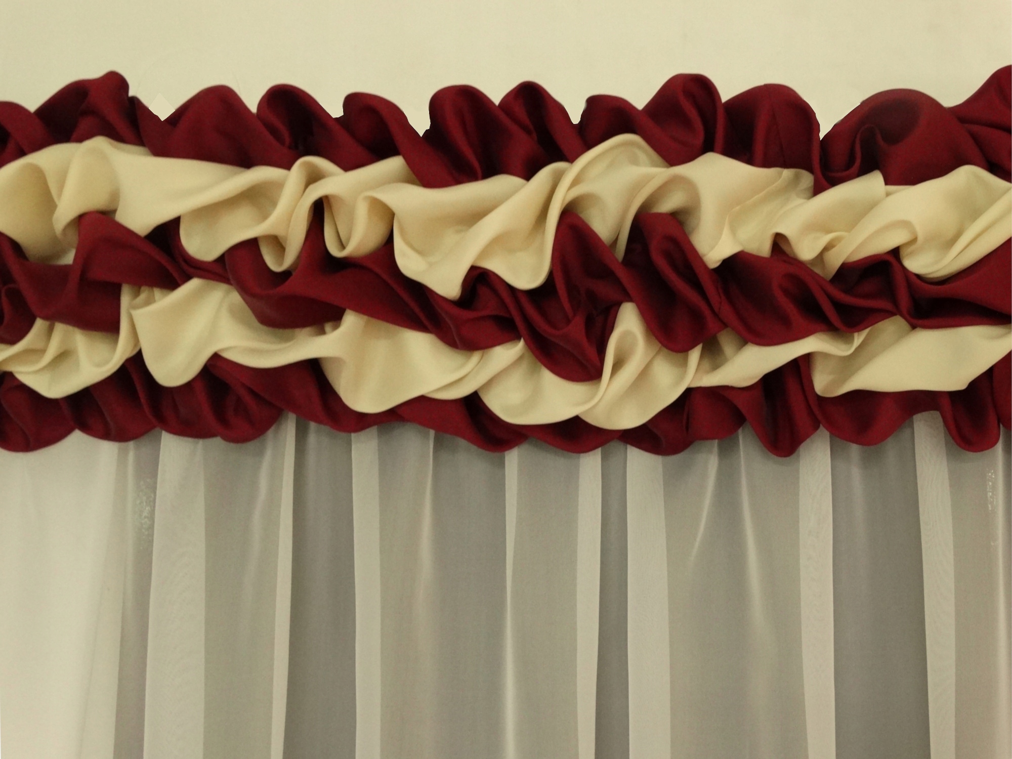 Mg Lambrekýn Bufka Warkocz bordo/krém Široká Garnýž 300 cm