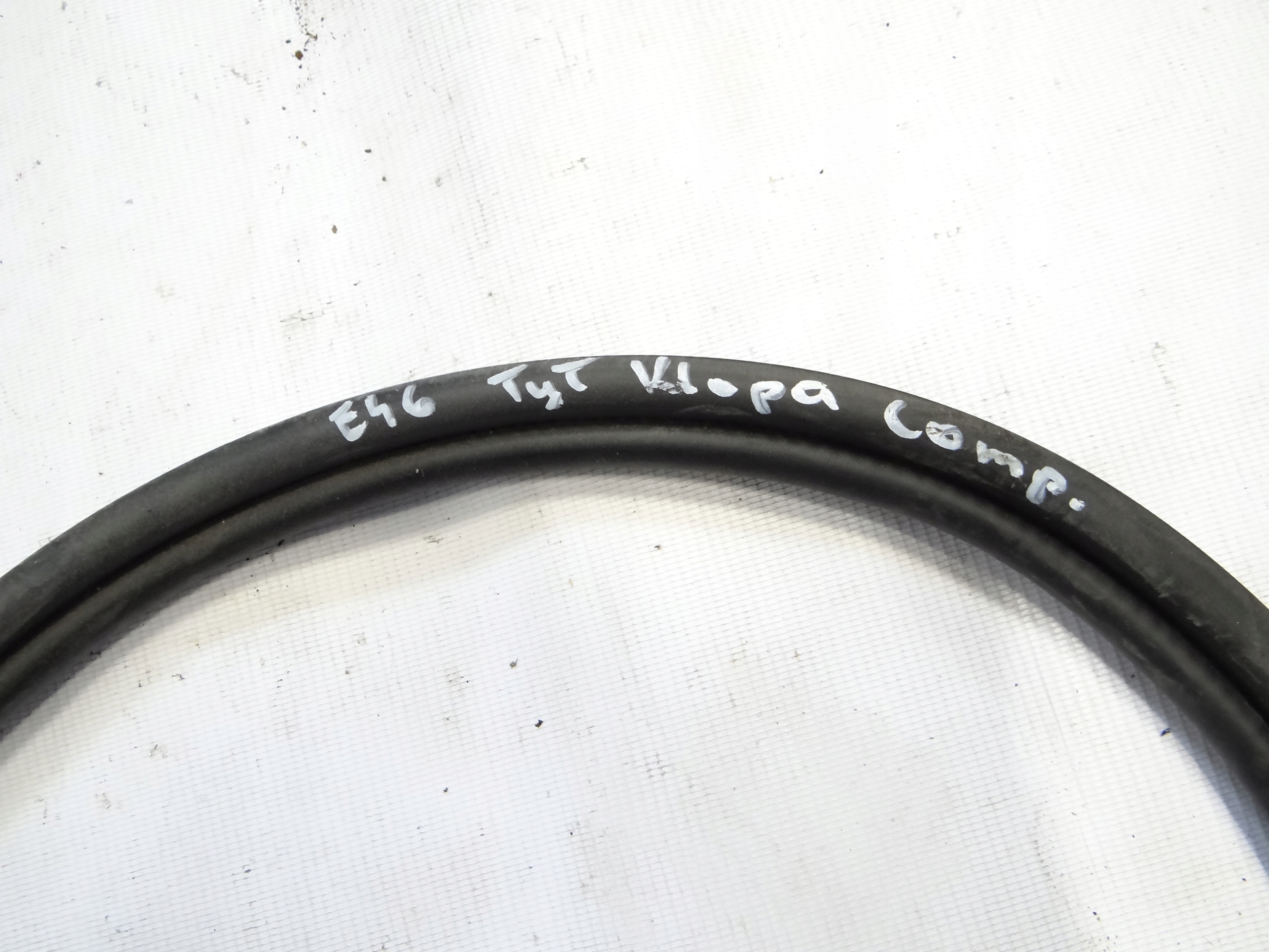 BMW E46 COMPACT USZCZELKA KLAPY TYLNEJ KAROSERII Producent części BMW OE