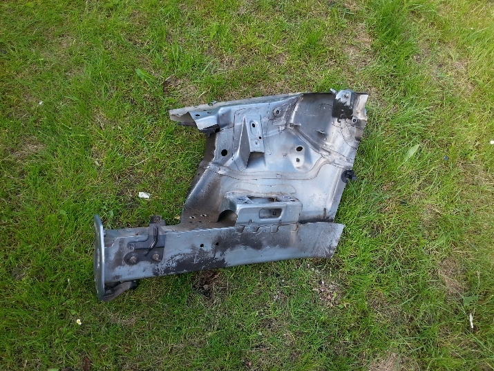 VW PASSAT B6-лонжерон лівий передній