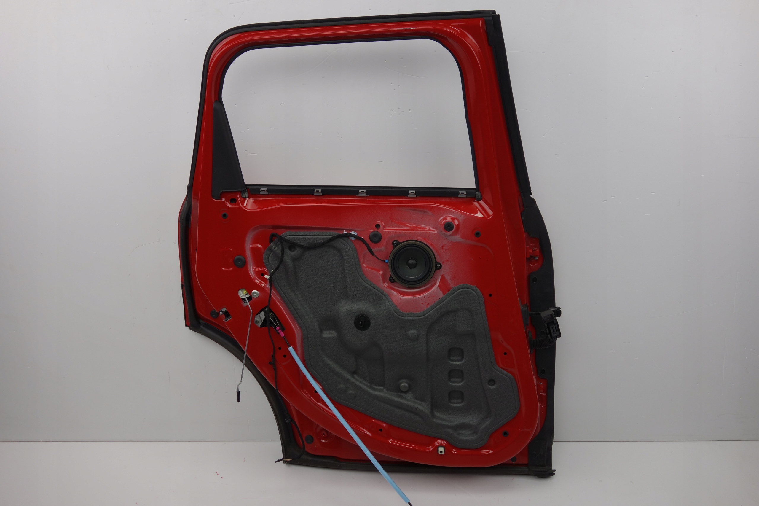 DRZWI LEWE TYLNE MINI F60 CHILI RED 851 Numer katalogowy części F60