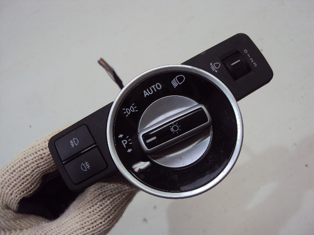 PANEL ŚWIATEŁ MERCEDES C-KLASA W204 A2049053003