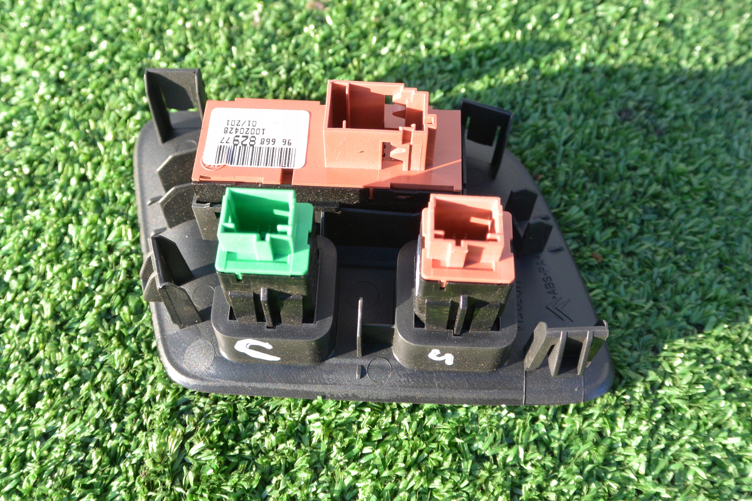 PANEL switch PDC ESP OFF CITROEN C4 II B7