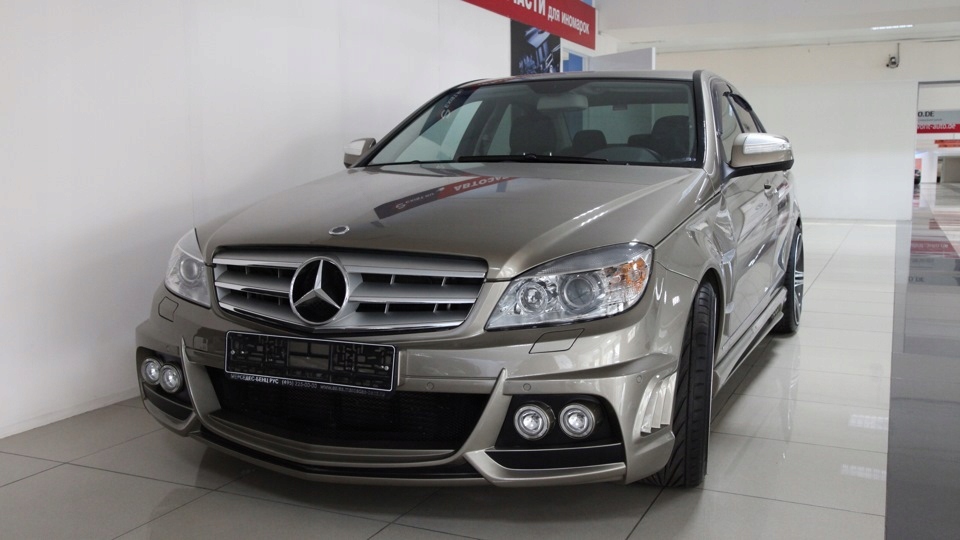 MERCEDES W204 ZDERZAK PRZEDNI PRZÓD TUNING WALD+ Producent części Inny