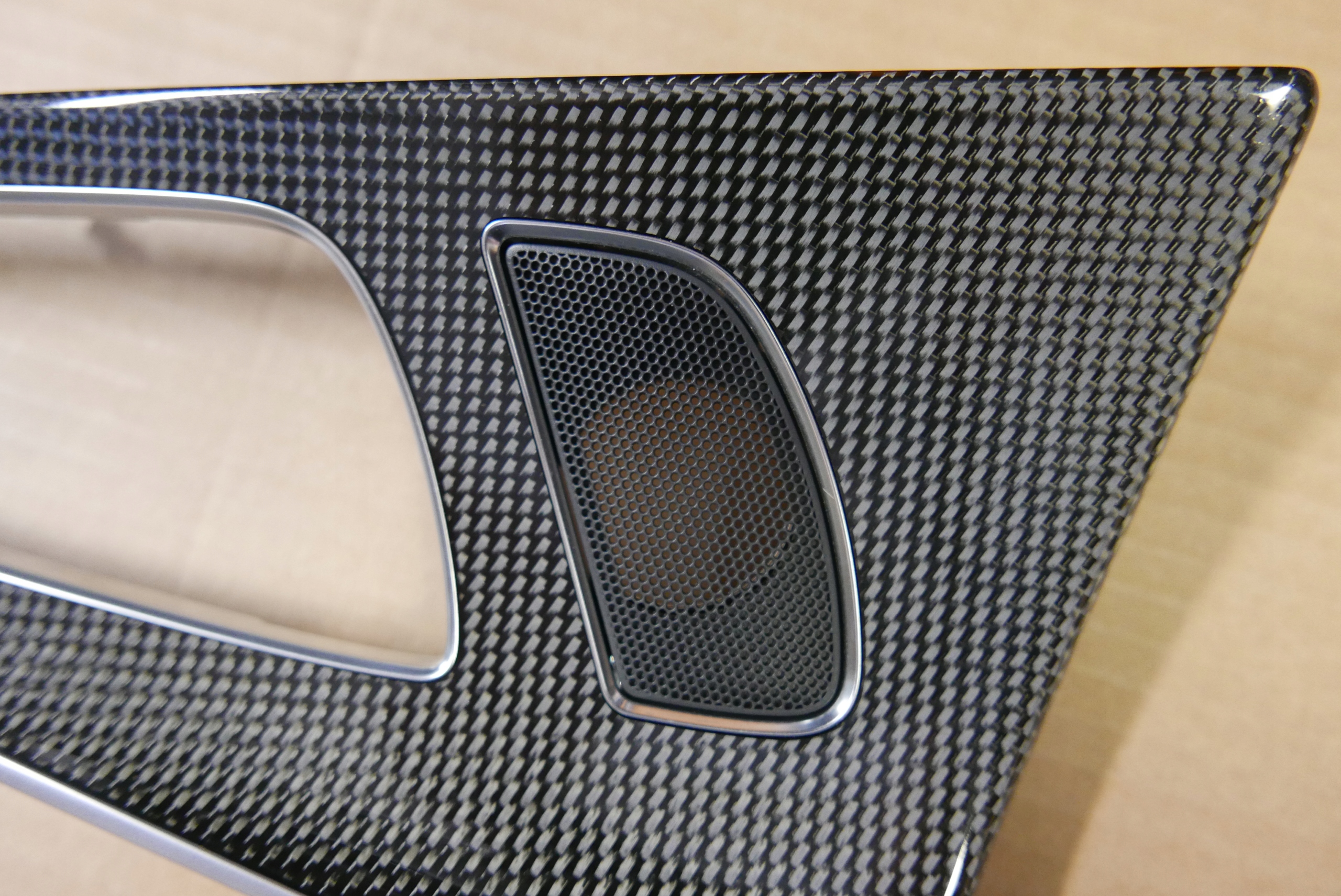 AUDI A7 4G LISTWA DRZWI TYŁ CARBON 4G8867420AB Producent części Audi OE