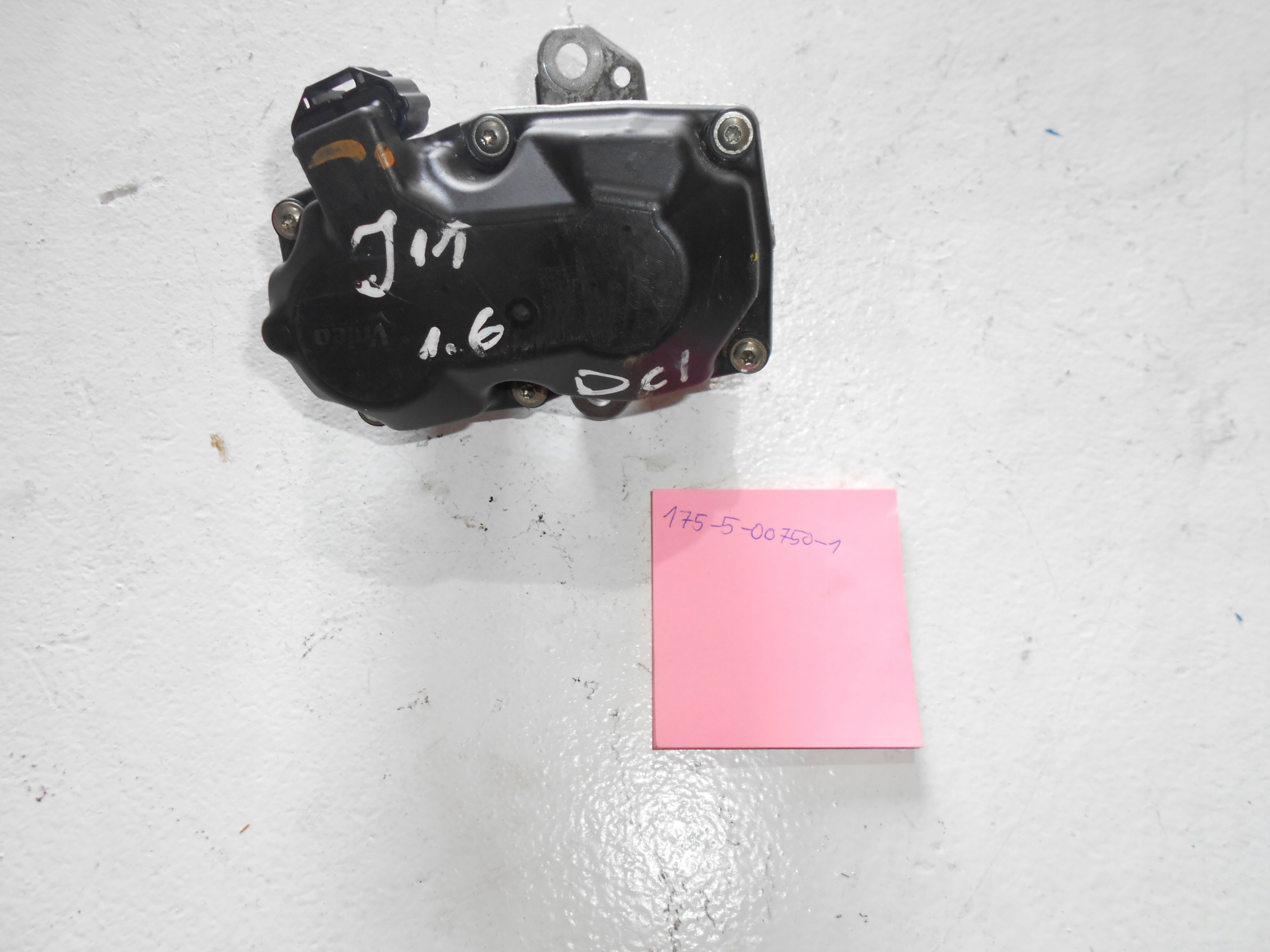 NISSAN QASHQAI II J11 клапан RGR 1.6 DCI 2015R