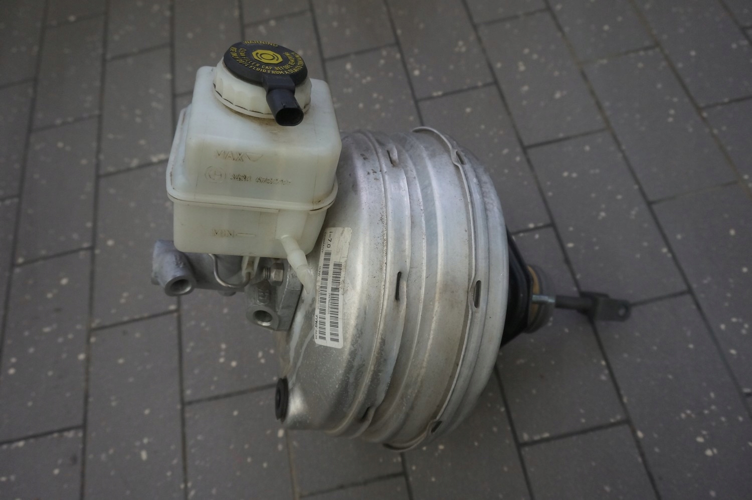 SERWO + POMPA HAMULCOWA BMW 7 F01 F02 3.0 D