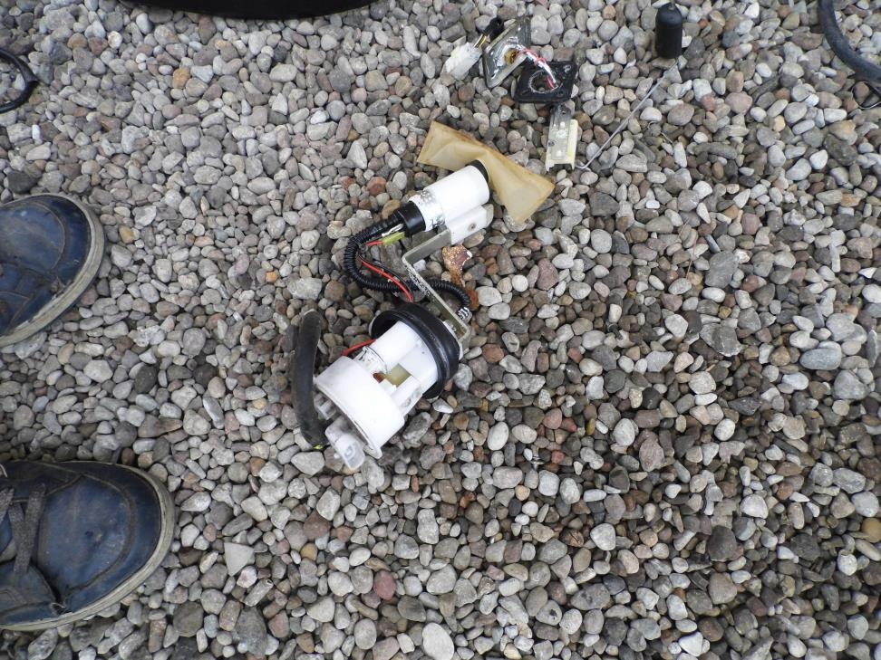 66530SIX-987-9XX707L - PIAGGIO MP3 125 ГИБРИДНЫЙ ТОПЛИВНЫЙ НАСОС