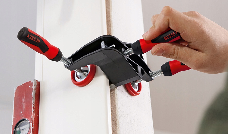 Bessey TFM Przyrząd do montażu ościeżnic drzwi Marka Bessey