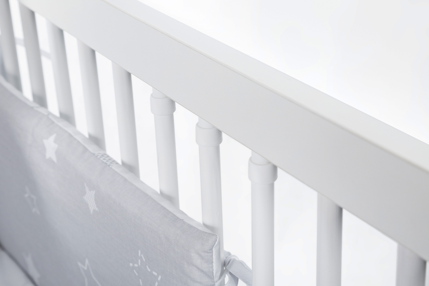 KLUPŚ ŁÓŻECZKO NEL CHMURKA 120X60 BIAŁE Bohater brak