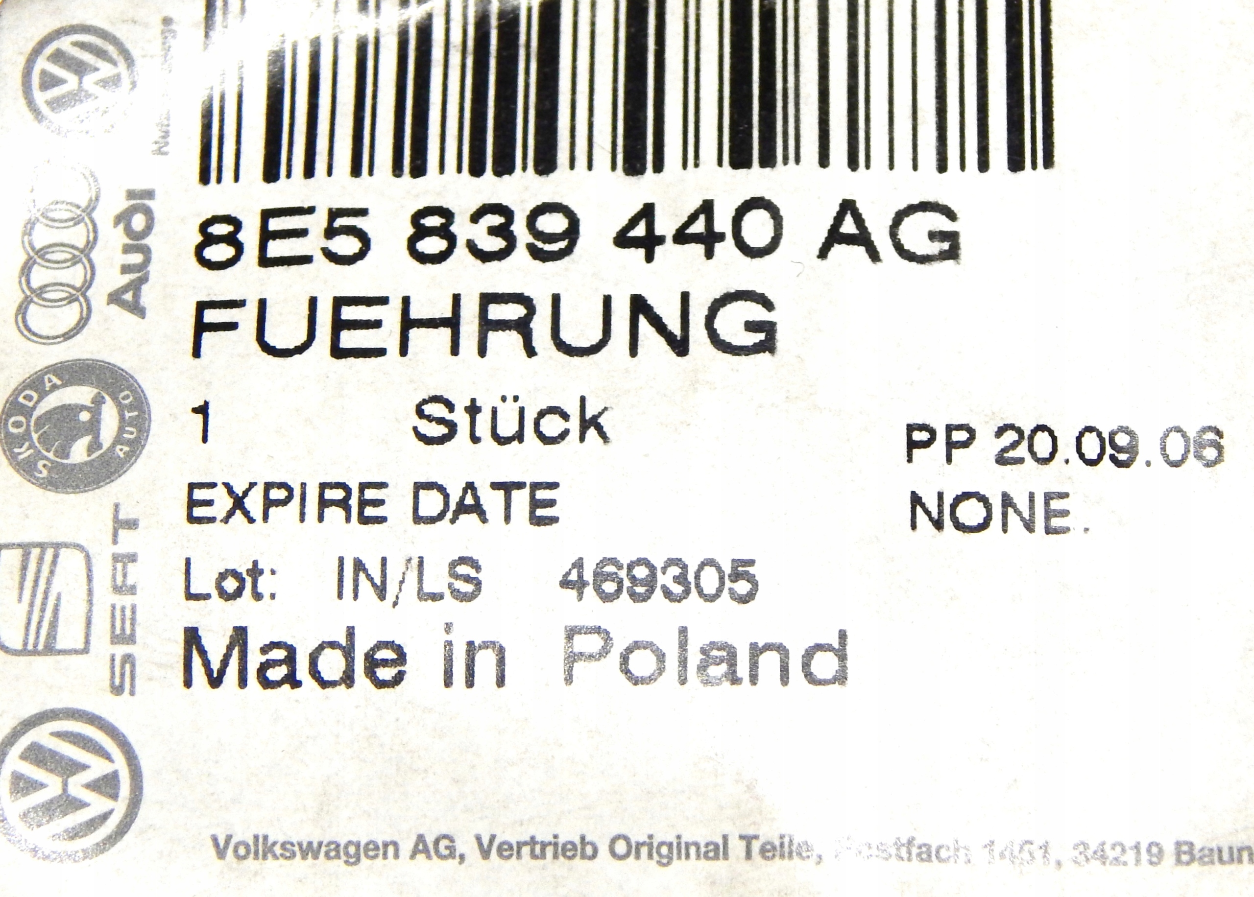 Uszczelka drzwi tylnych AUDI A4 B6 B7 8E5839440AG Producent części Audi OE