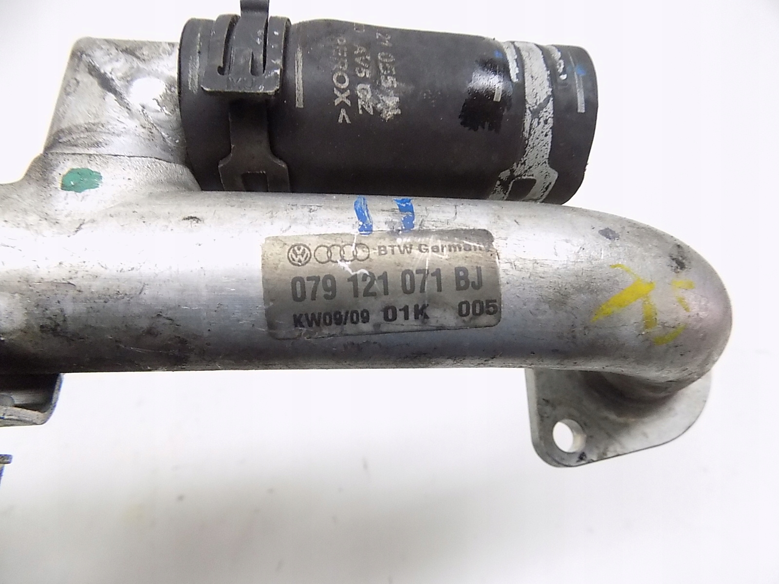 RURA WODNA PRZEWÓD AUDI A8 D3 4.2 FSI 079121071BJ Typ samochodu Samochody osobowe