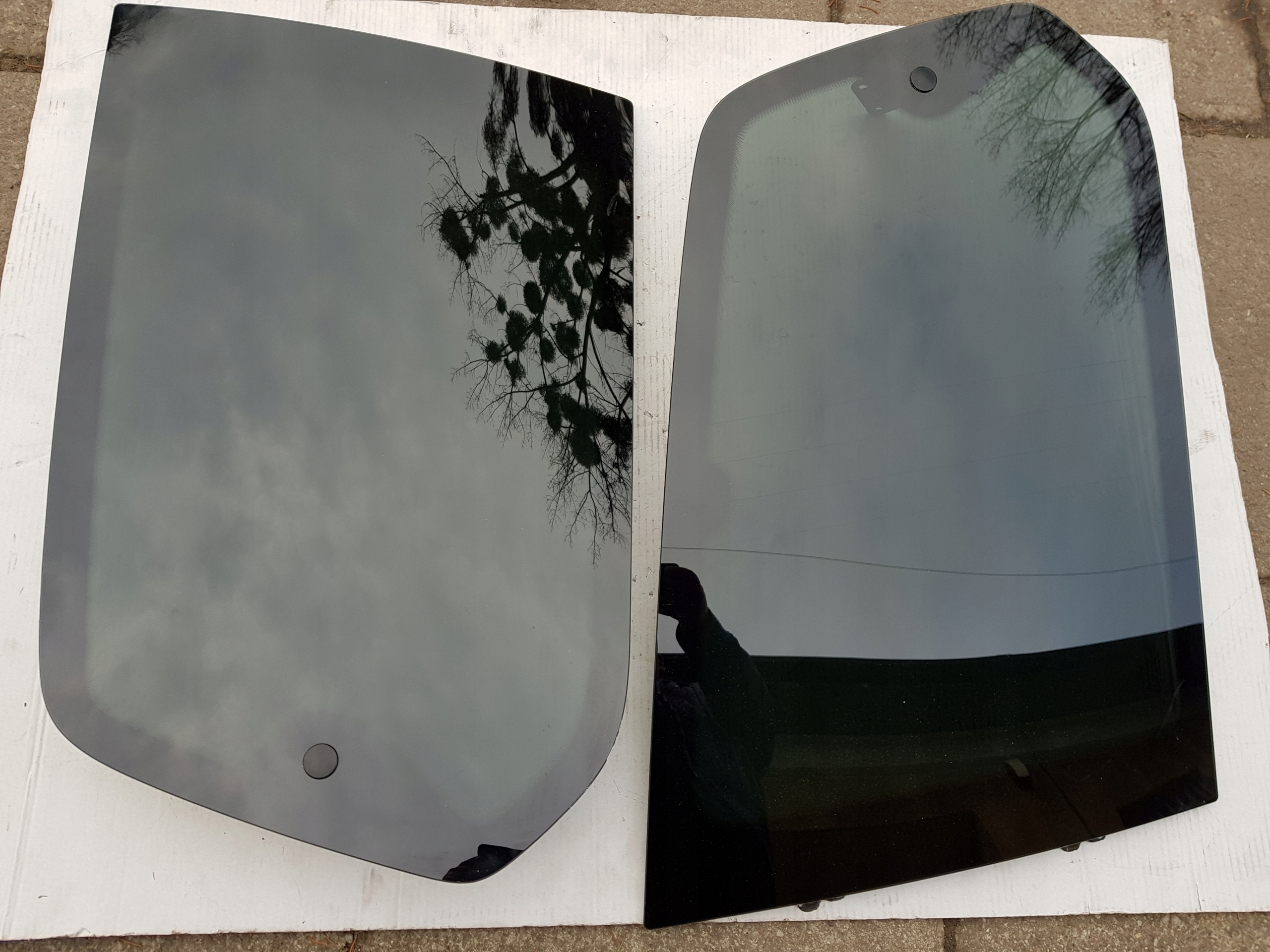 SZYBA KAROSERYJNA FORD GALAXY ORYG CIEMNA*