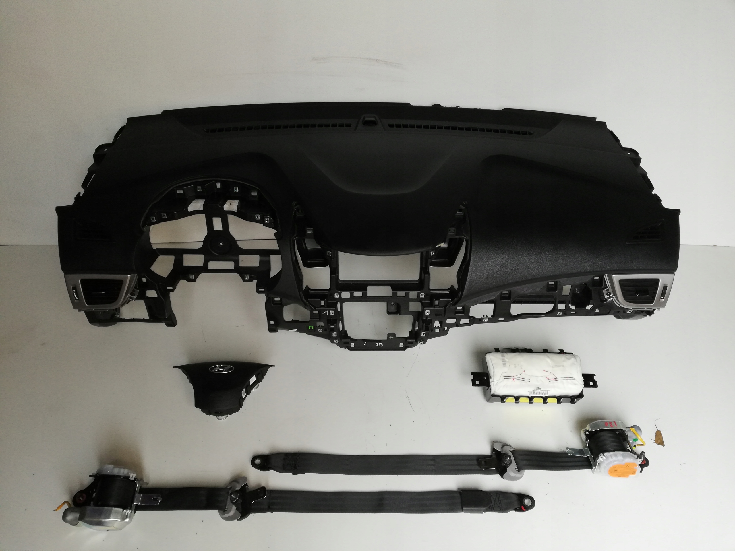 HYUNDAI i30 дошка консоль подушка безпеки ремені ORG