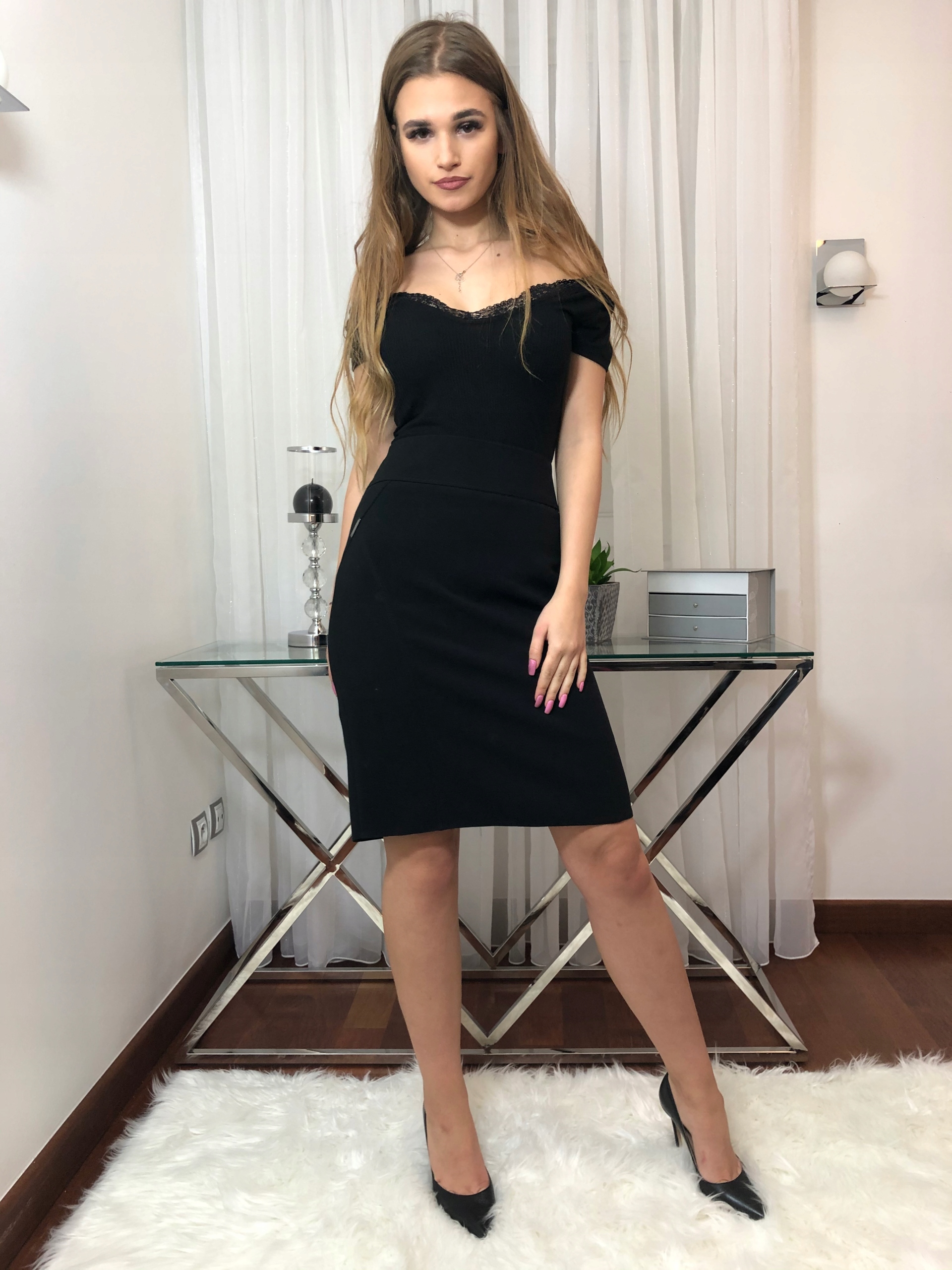 D2 SPÓDNICA CASUAL TOP MODEL CZARNA R.46 Marka Dana