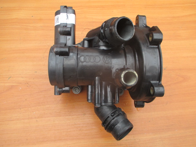 VW OBUDOWA TERMOSTATU 1.8 2.0 TSI TFSI 06L121111F Numer katalogowy oryginału 06L121111F