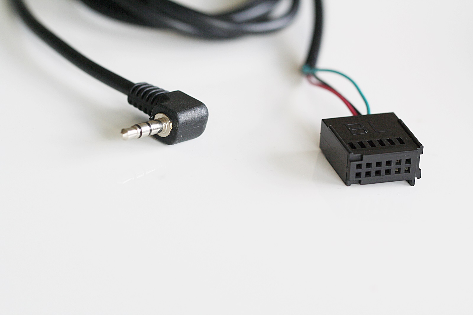 FORD AUX kątowy Jack Focus Mondeo Galaxy S C MAX Kod producenta 82224