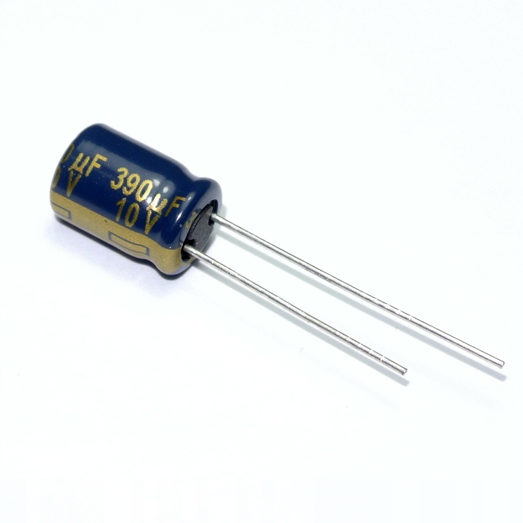 

390uF 10V 105' Low im Panasonic Fc [1szt] #1581