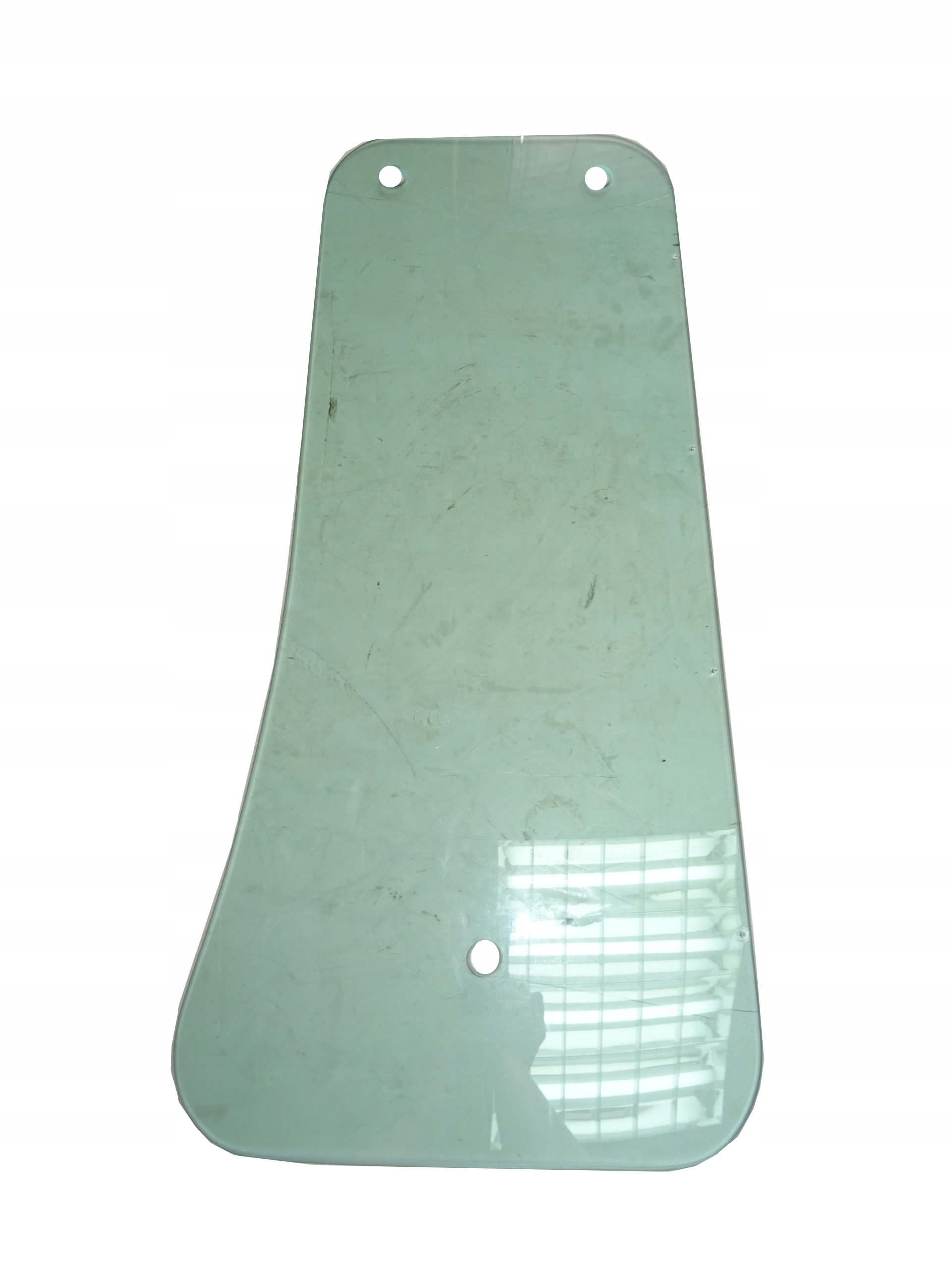 ЛОБОВОЕ СТЕКЛО НИЖНИЙ ПРАВЫЙ KUBOTA TD06970562