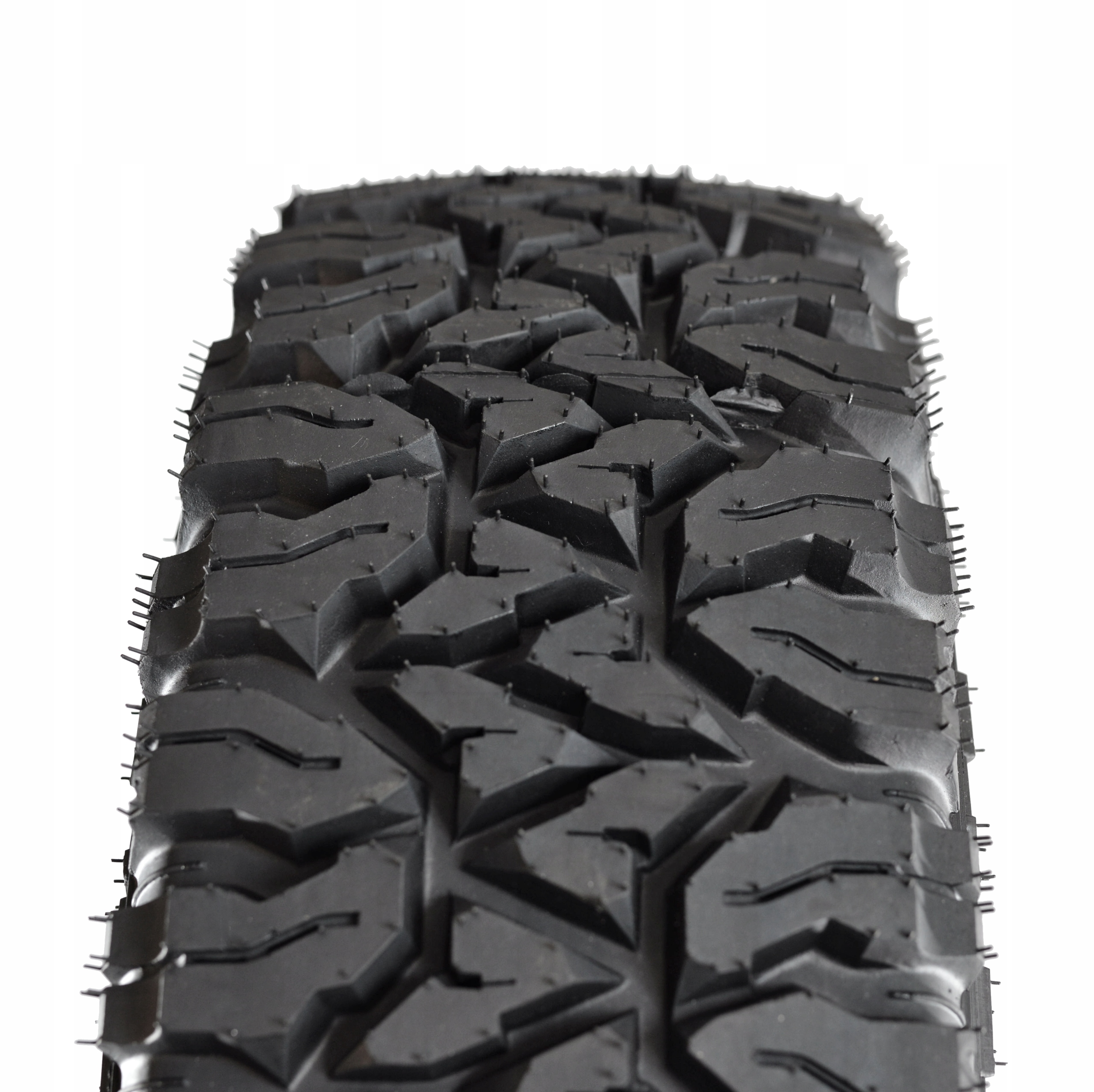 4x OPONY BIEŻNIKOWANE 235/60 R16 TERENOWE 4X4 M/T Marka Pozostałe