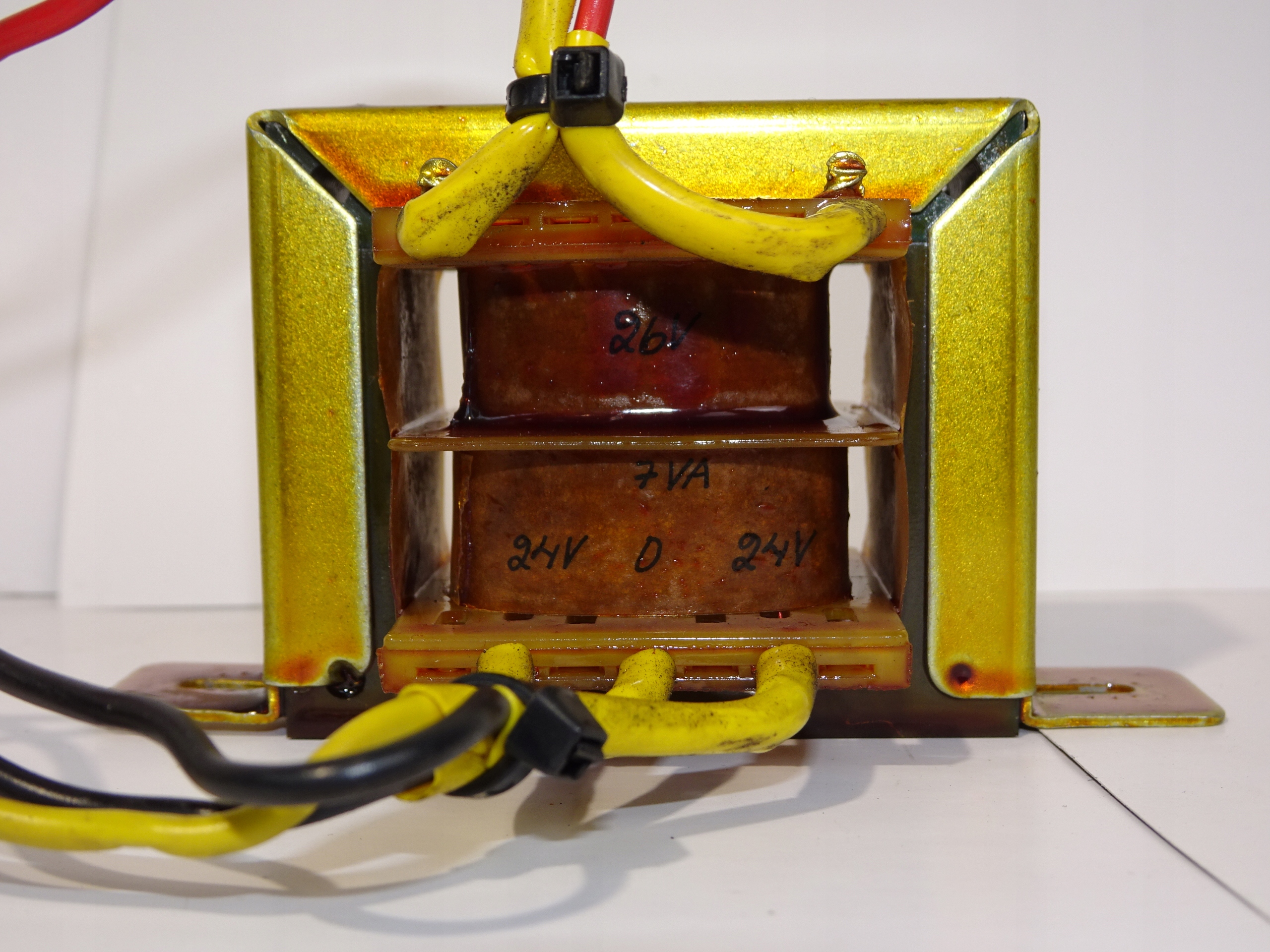 TRAFO TRANSFORMATOR 26V / 2×24V 7VA Producent Trafo