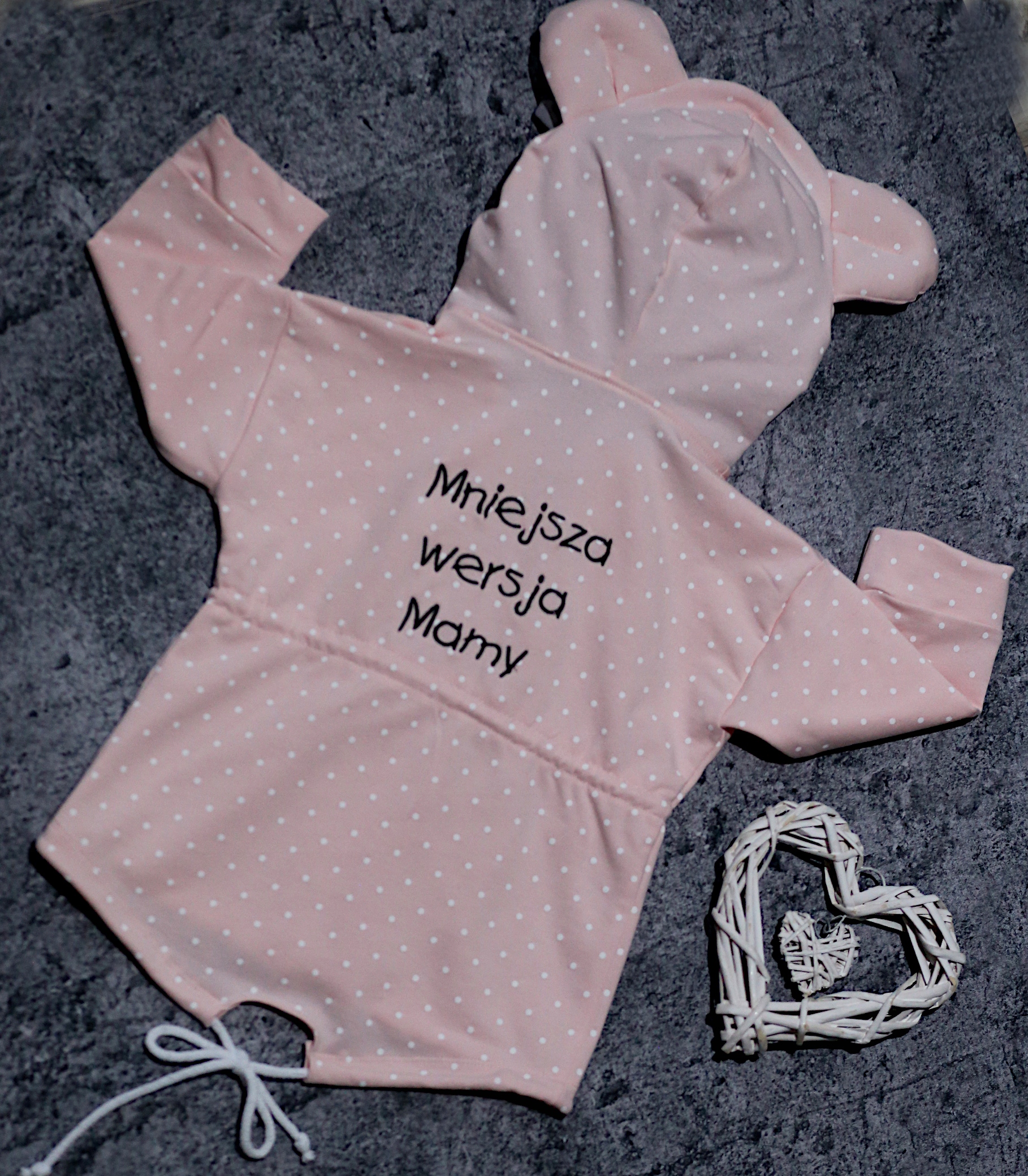 

Parka z haftem Mniejsza Wersja Mamy rozmiar 92
