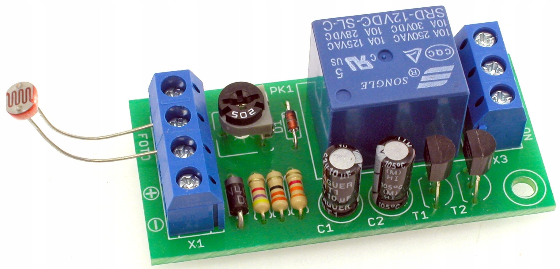 

Automatyczny włącznik zmierzchowy Diy AVT1476