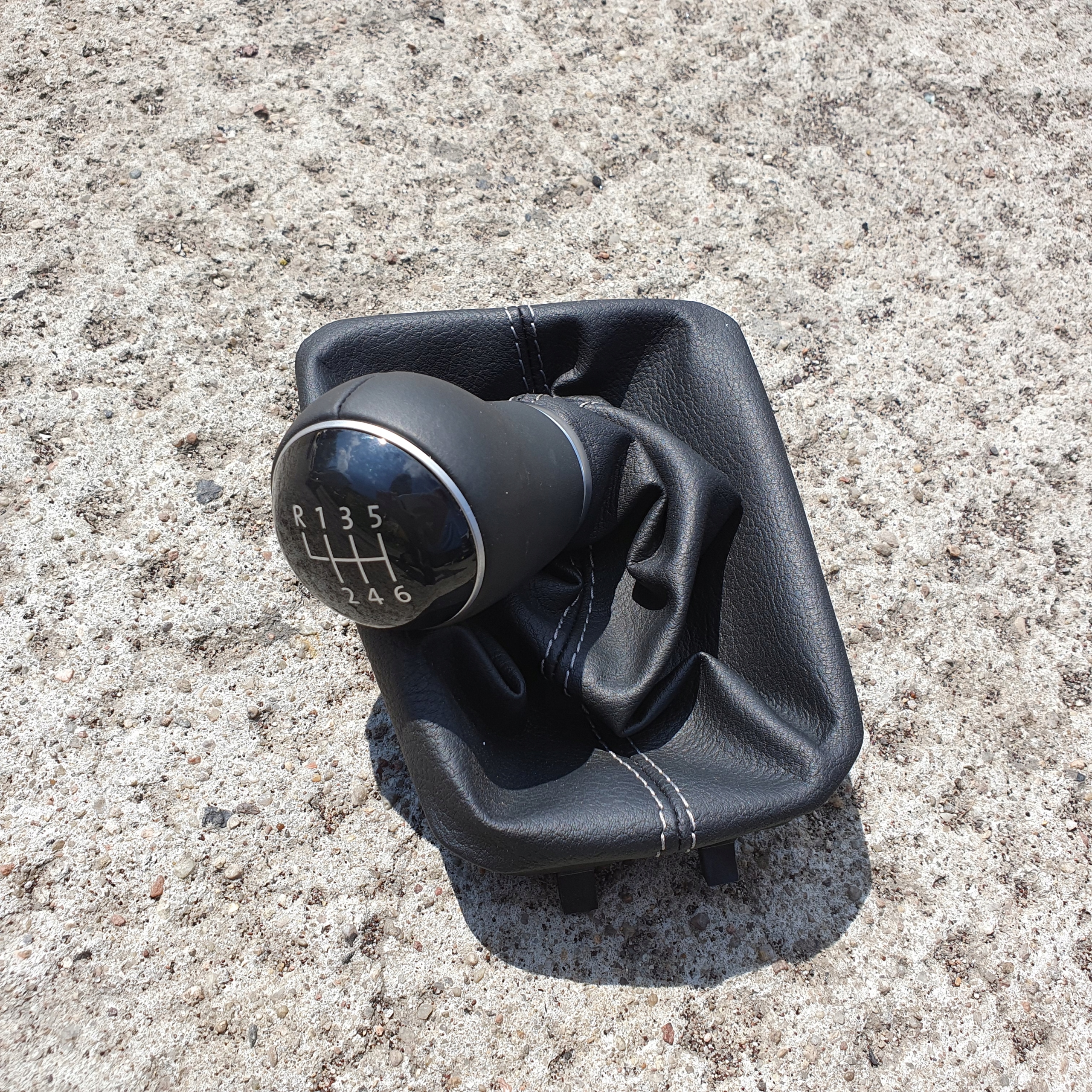 РУЧКА ПЕРЕМИКАННЯ ПЕРЕДАЧ VW POLO VI 2G1711113