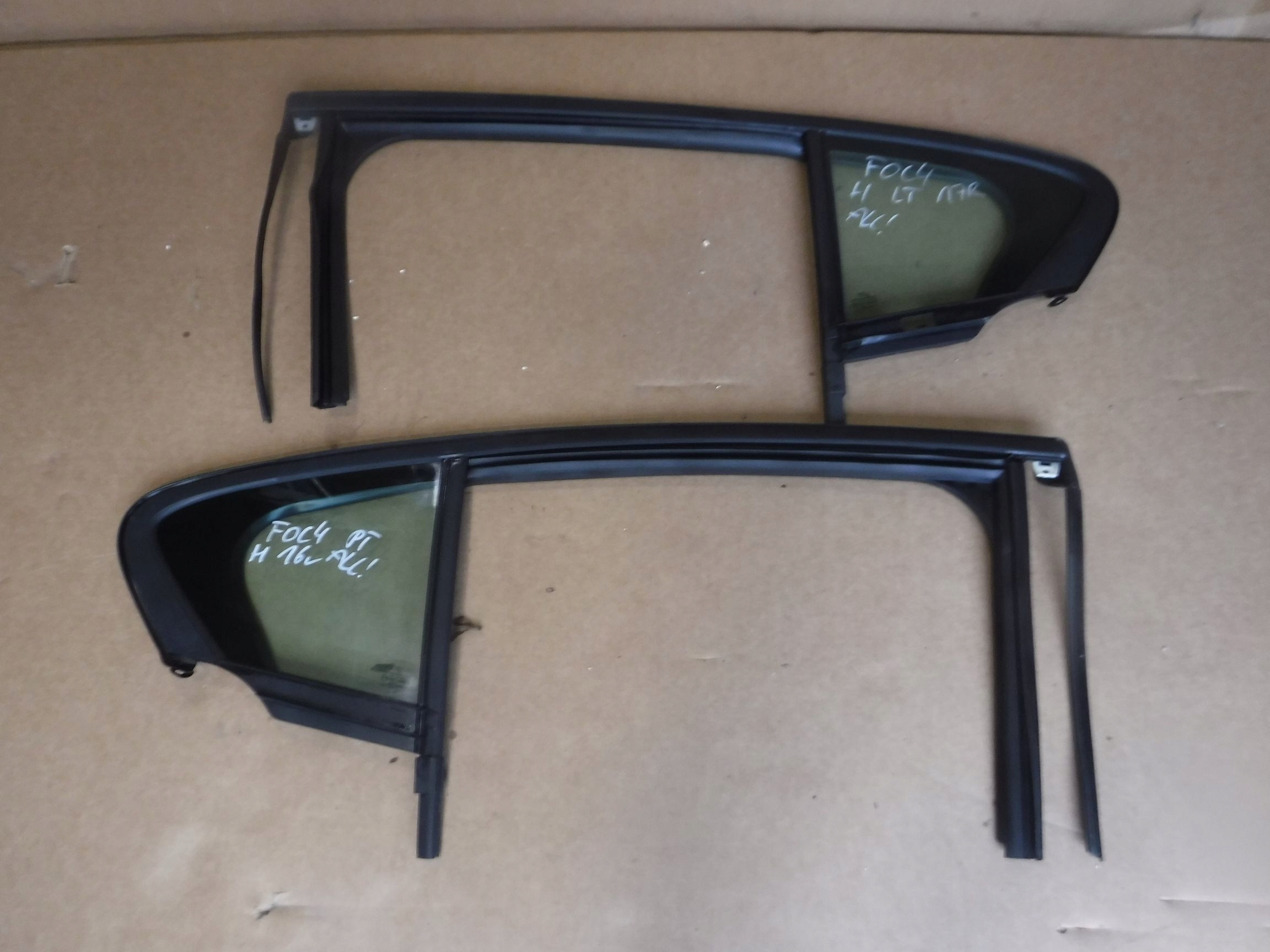 СТЕКЛО ЗАДНЕЙ ДВЕРИ ЛЕВОЕ ПРАВОЕ FORD FOCUS MK4 5 D