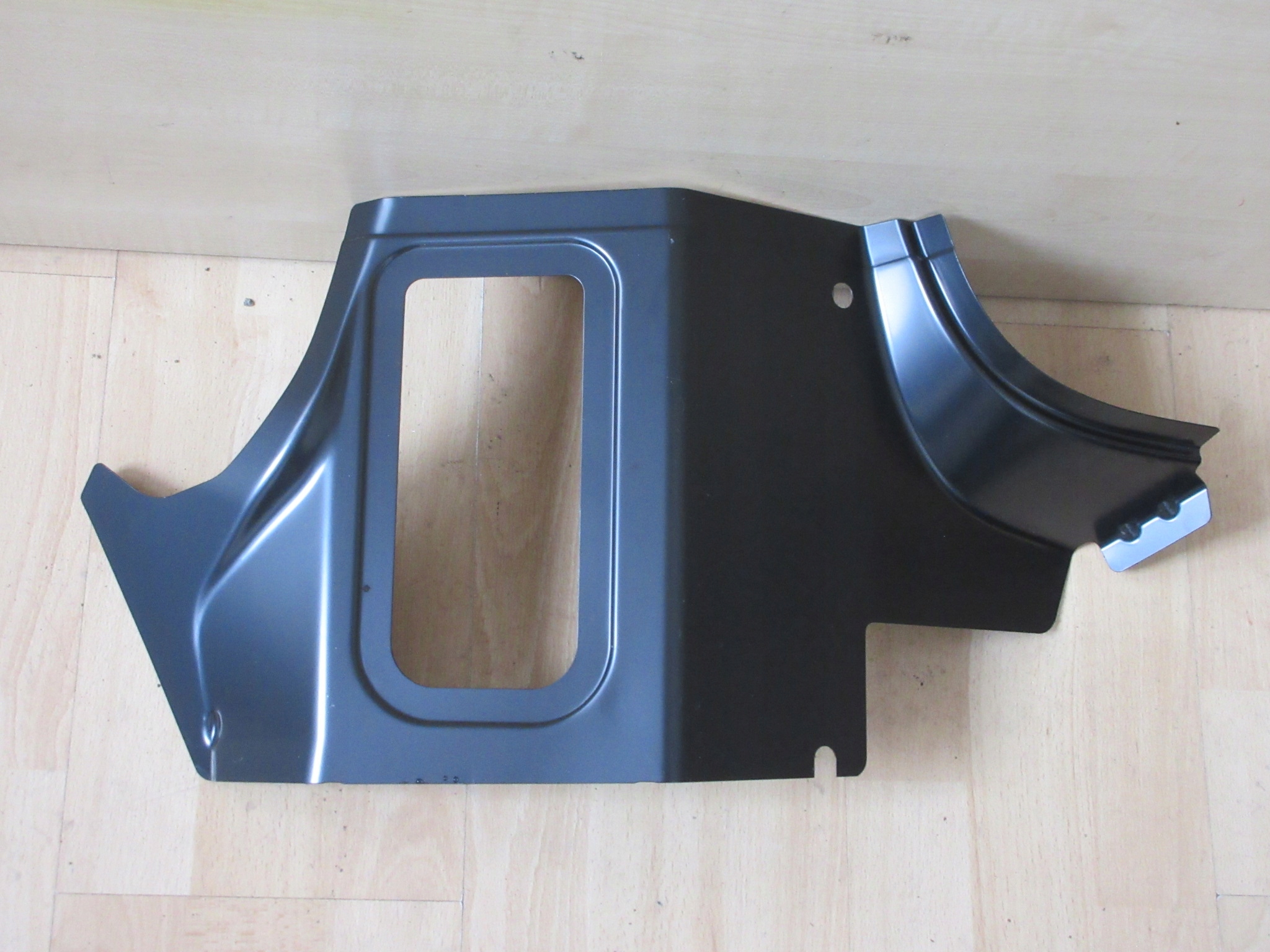 VW GOLF SPORTSVAN mocowanie lampy 510813391