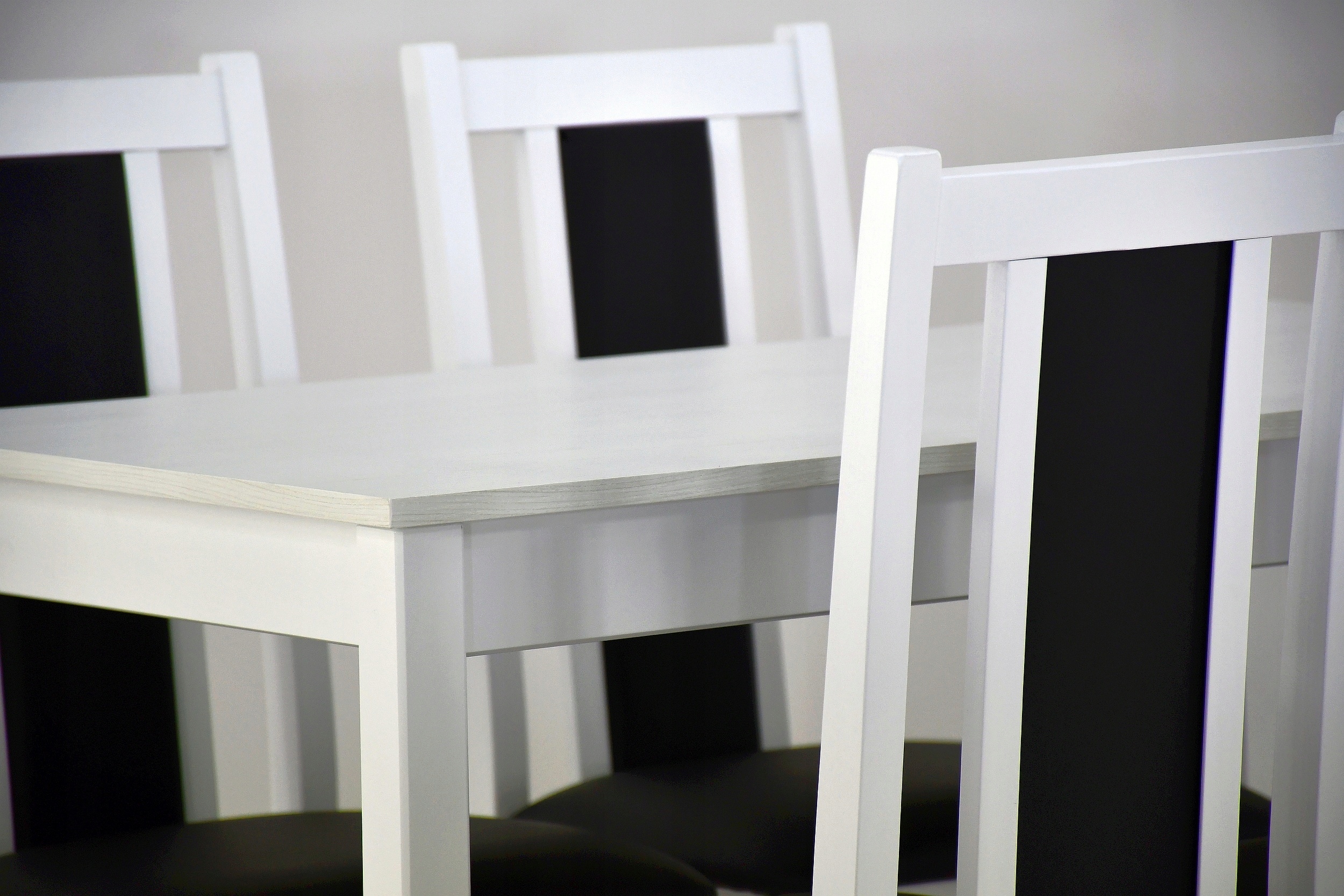 MAŁY STÓŁ DO KUCHNI MAX 2 + 6 KRZESEŁ BOS14 Materiał drewno