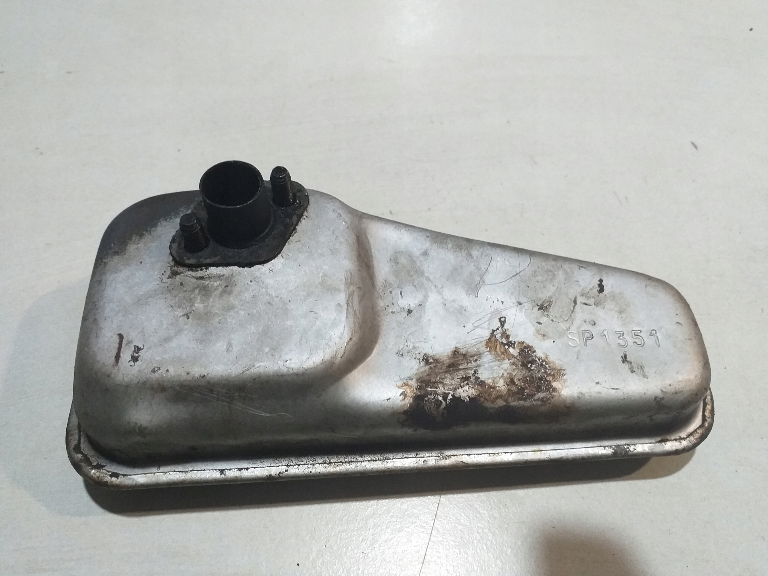 Tłumik śruby briggs stratton 450 550 series 692307 Marka Briggs&Stratton