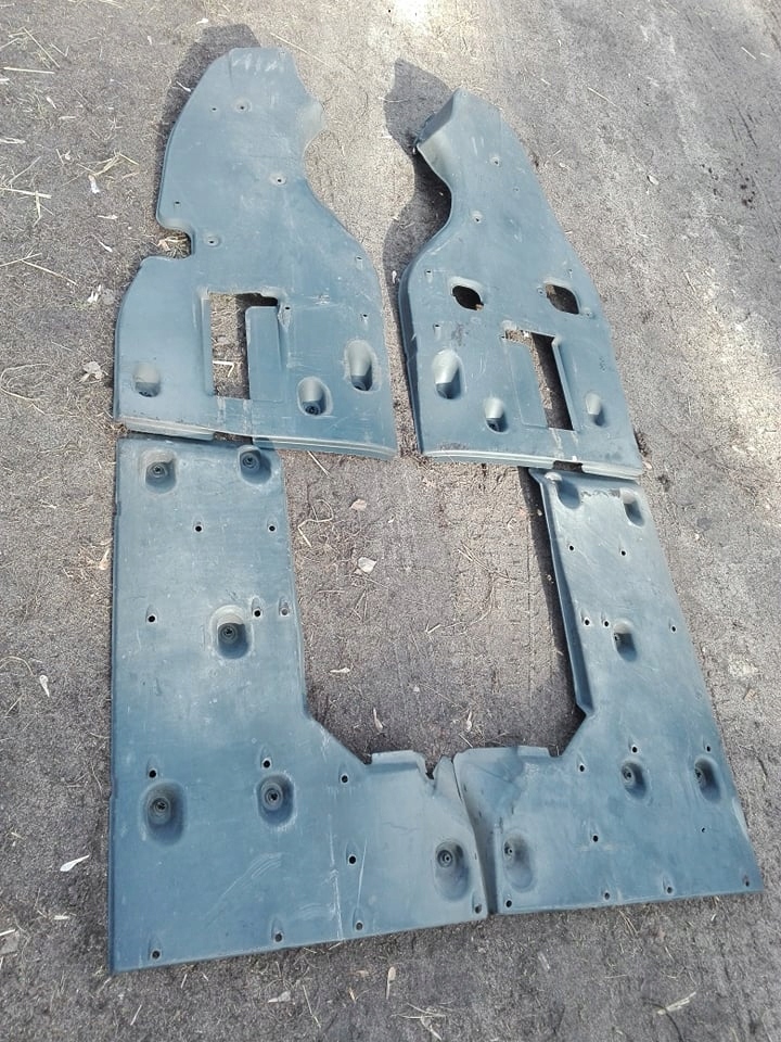 LEXUS IS II 220D DOLNA OSLONA PLYTA PODWOZIA Part manufacturer Toyota OE