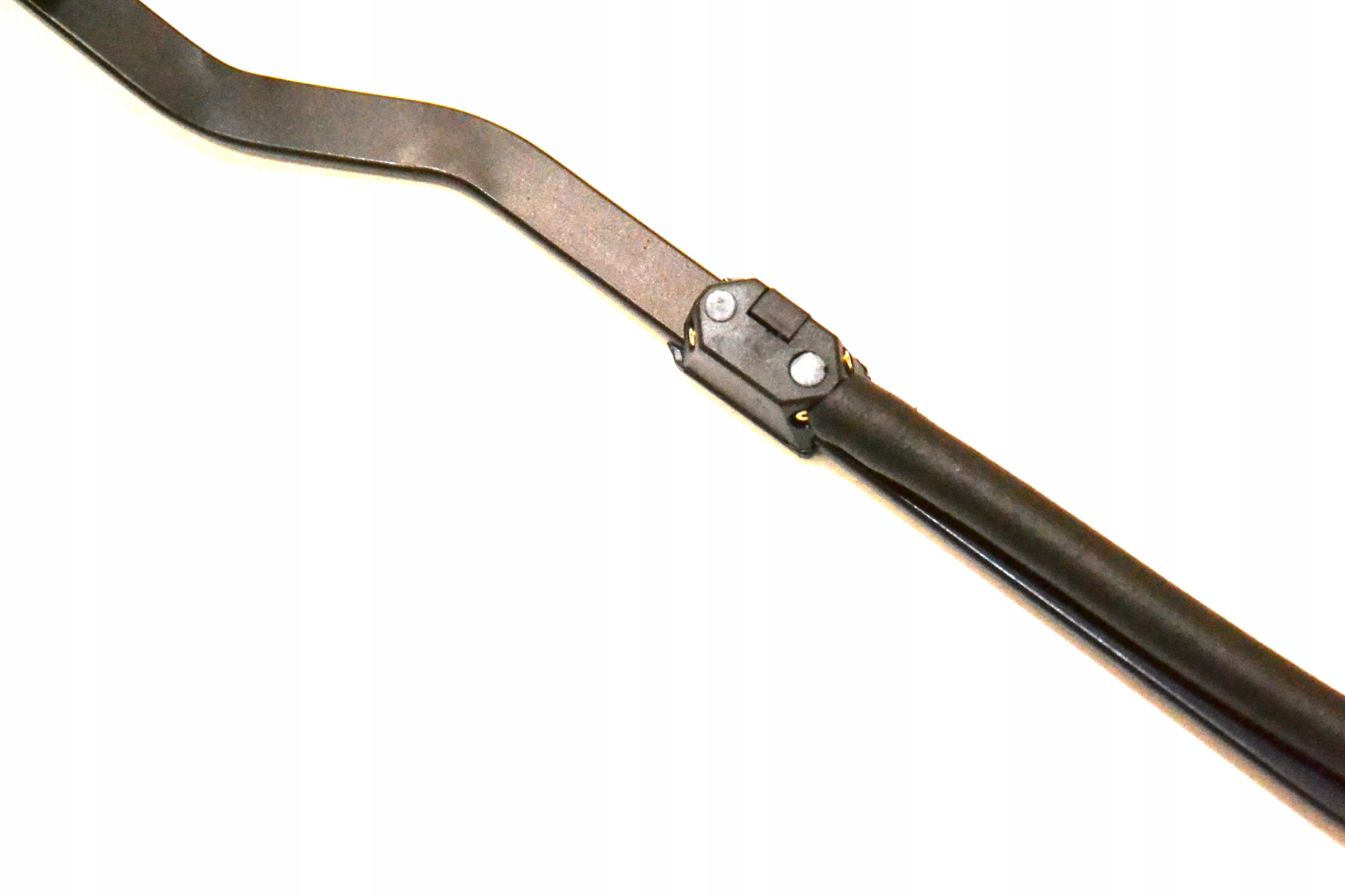 2 METALOWE RAMIE Z WYCIERACZKA PRZOD KIA K 2500 Part manufacturer other